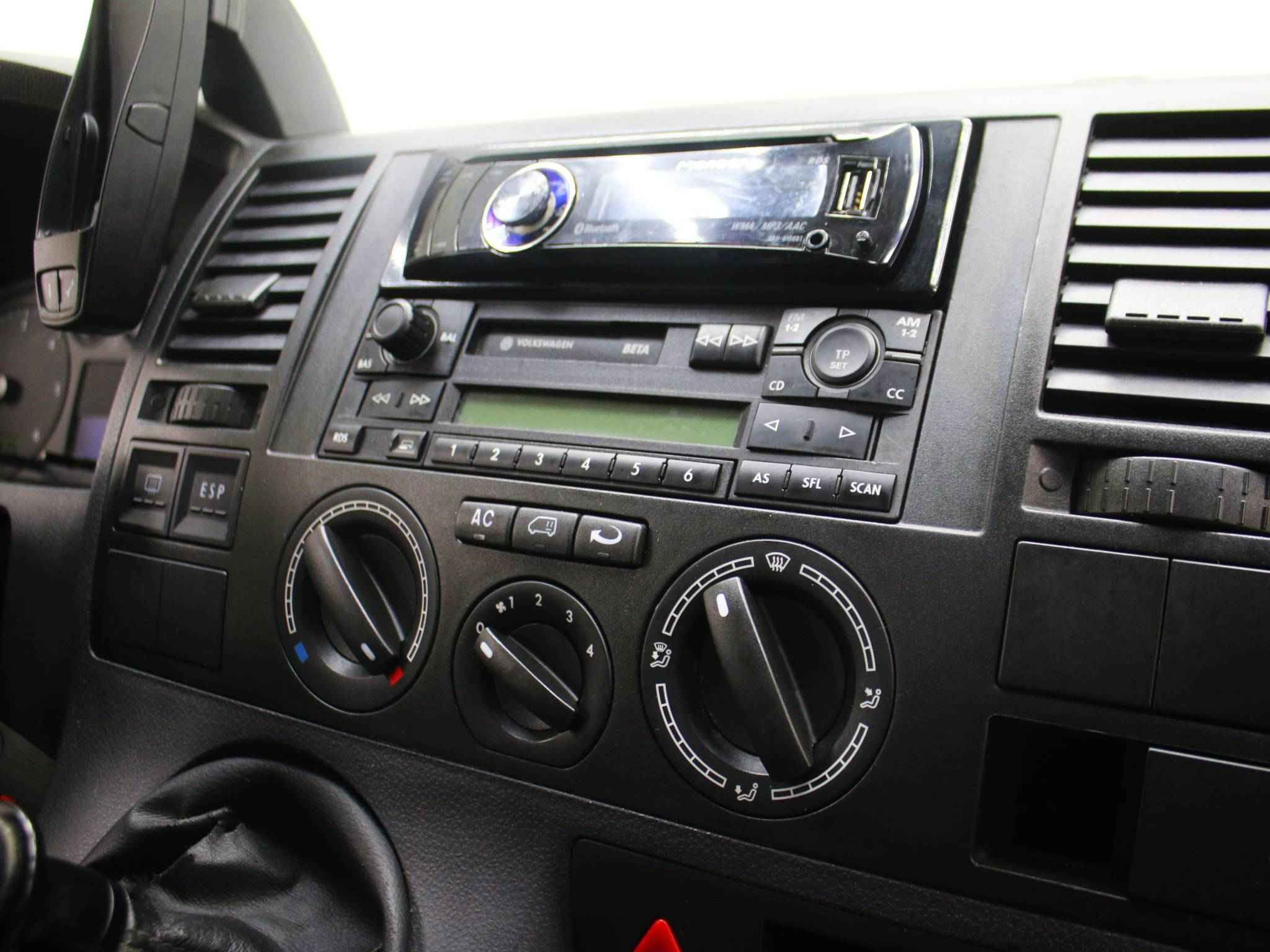 Volkswagen Caravelle, T5