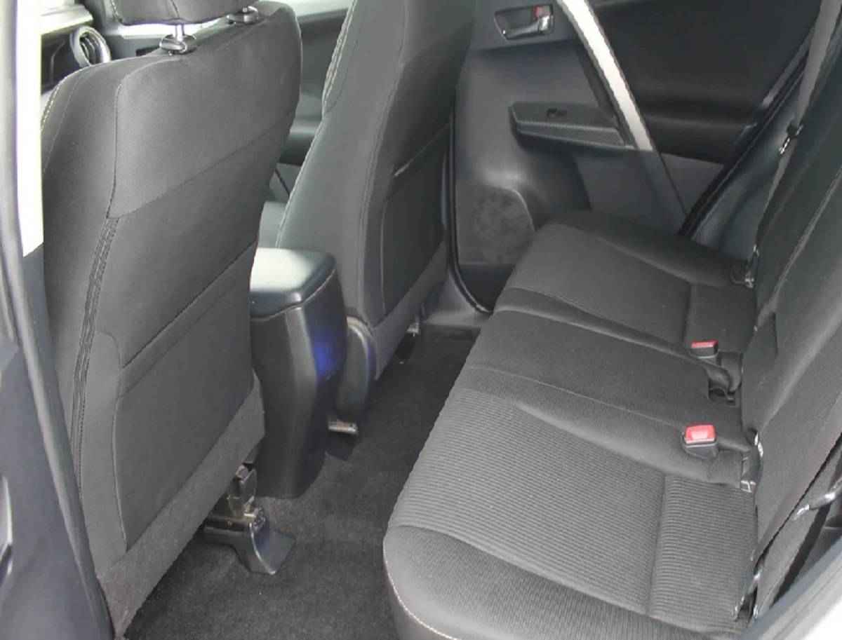 Toyota RAV4, IV (CA40)