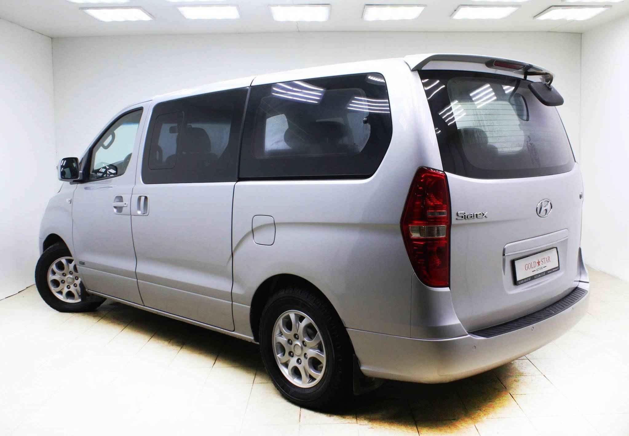 Hyundai Grand Starex, I