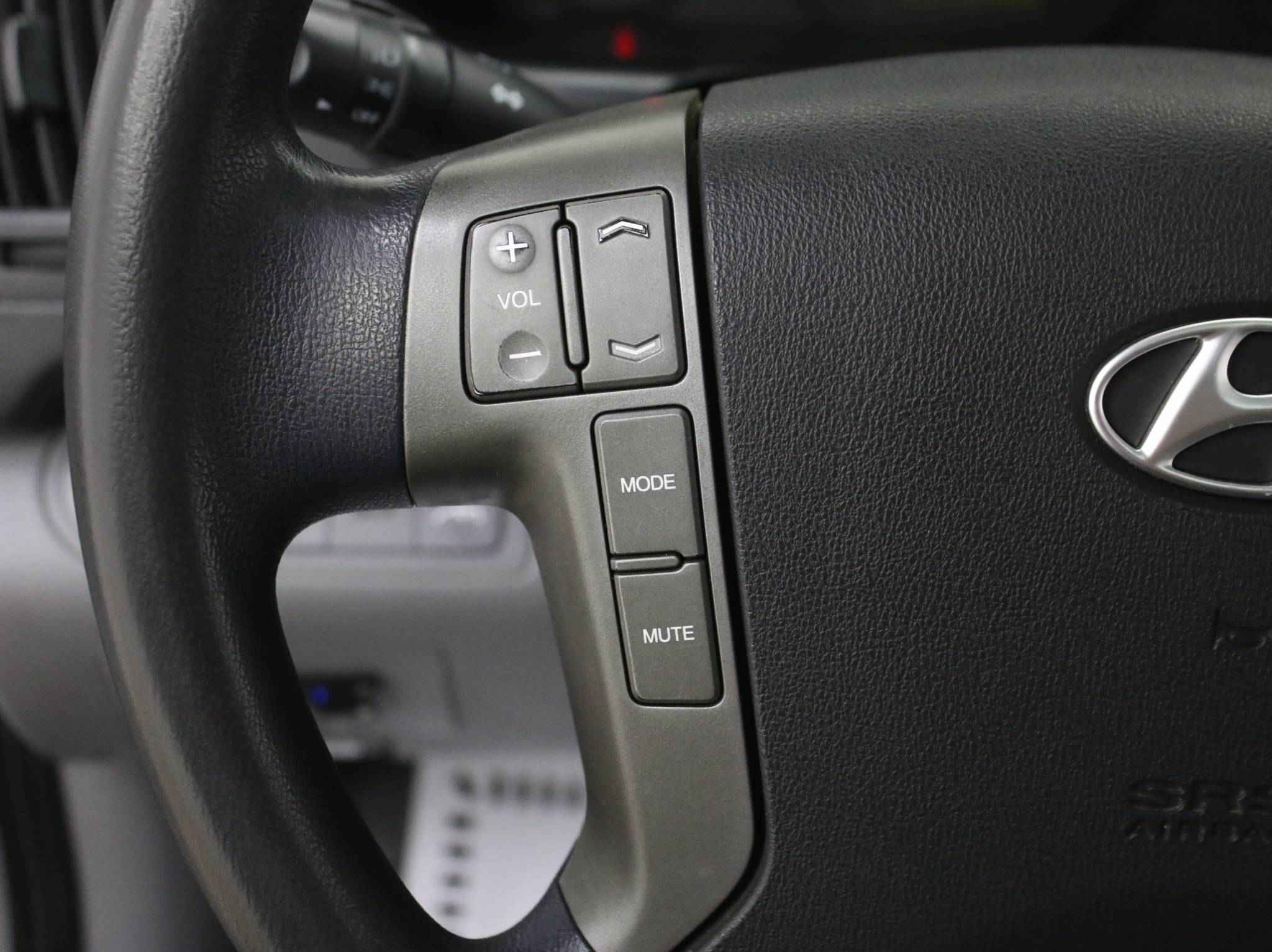 Hyundai Grand Starex, I