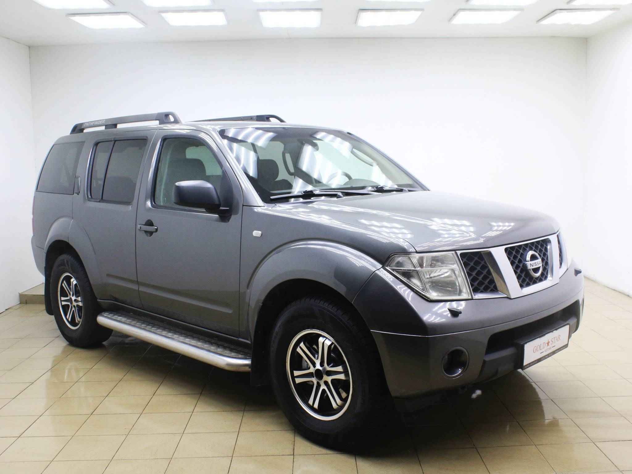 Nissan Pathfinder, III