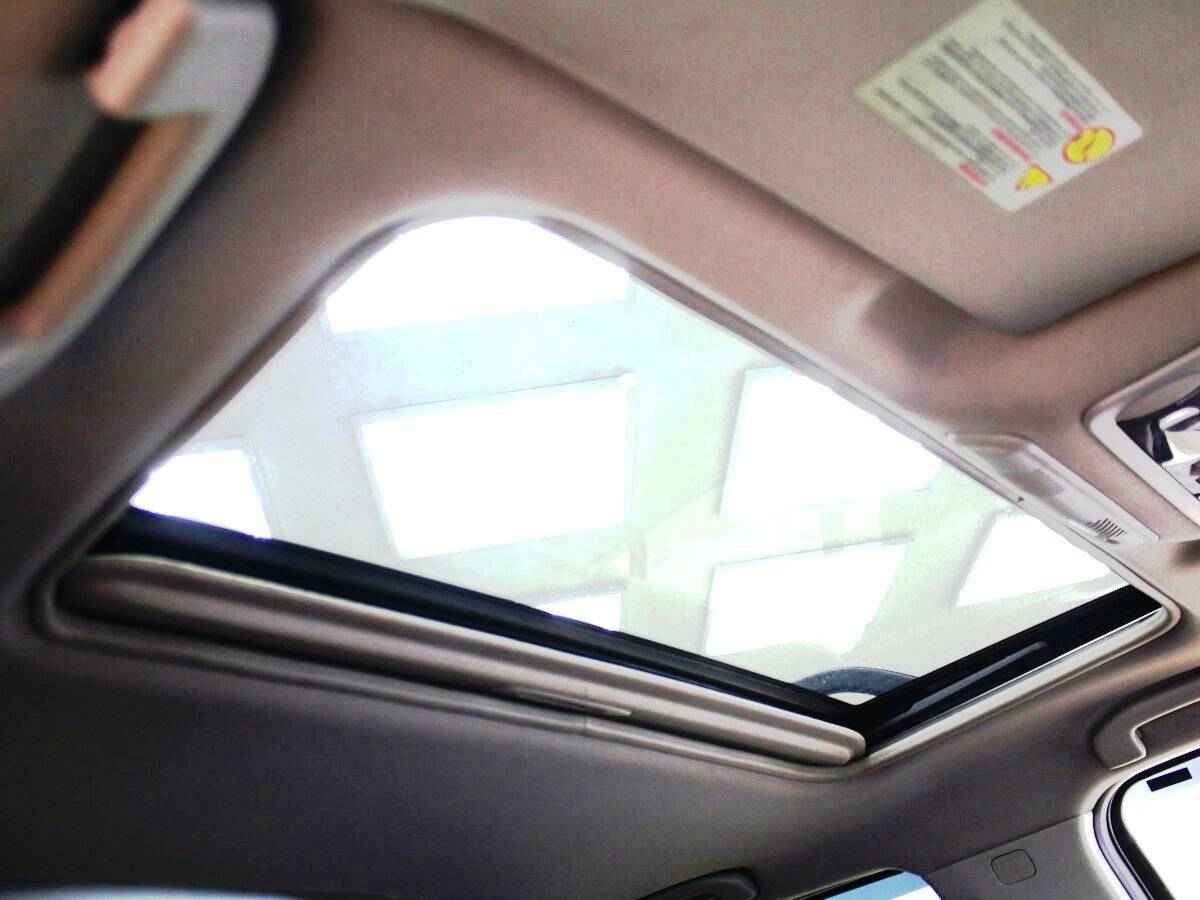 Nissan Pathfinder, III