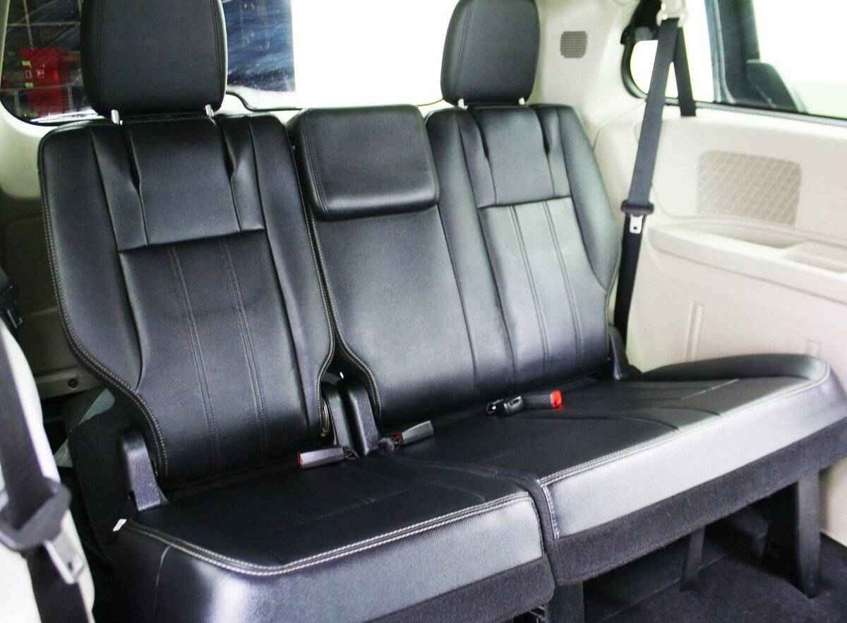 Chrysler Town & Country, V Рестайлинг