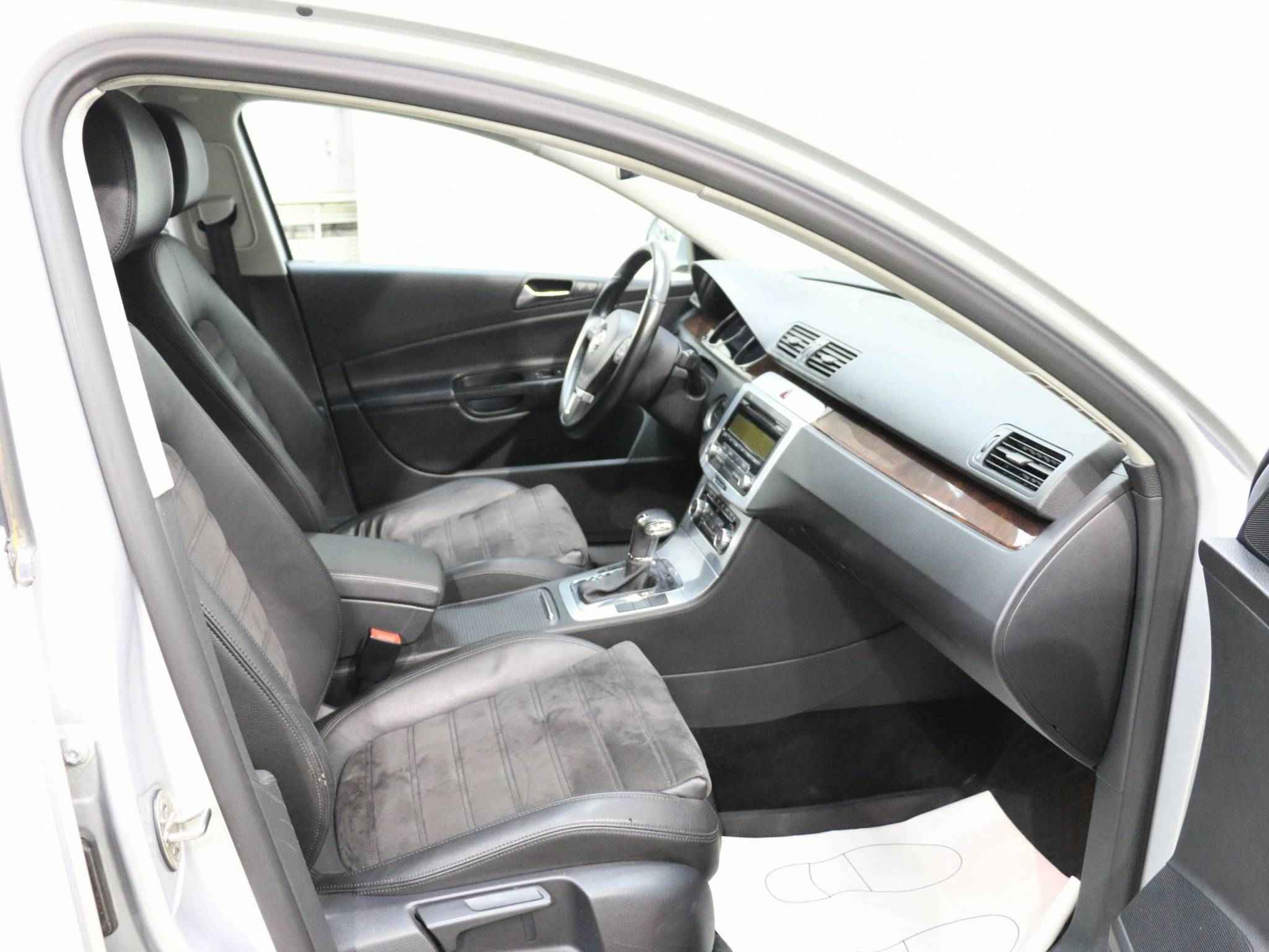 Volkswagen Passat, B6