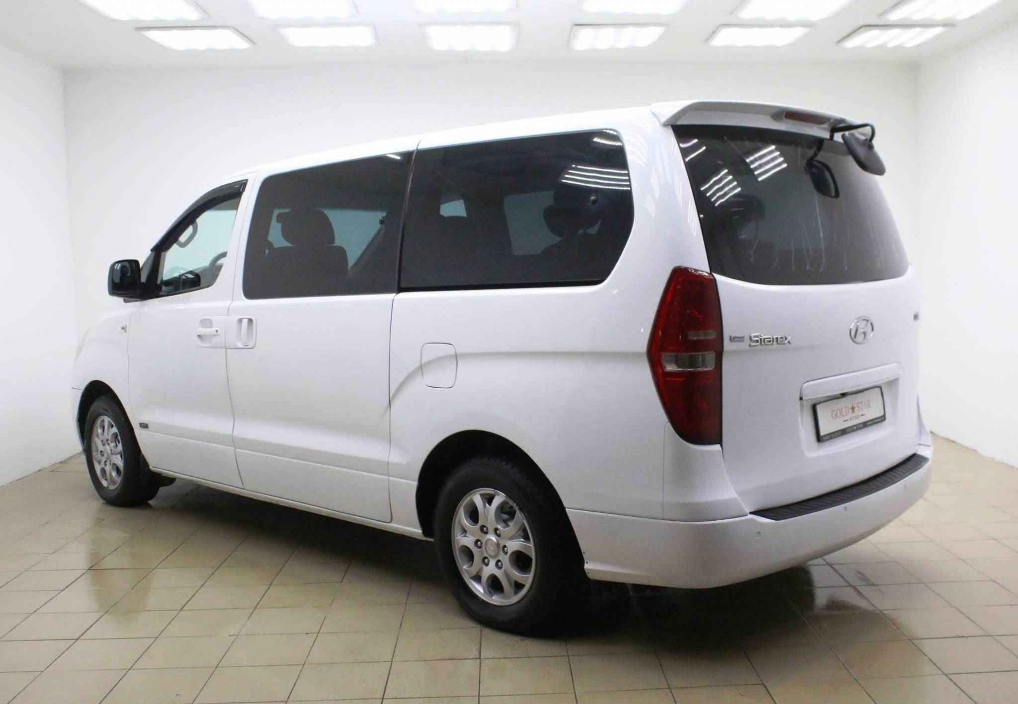 Hyundai Grand Starex, I