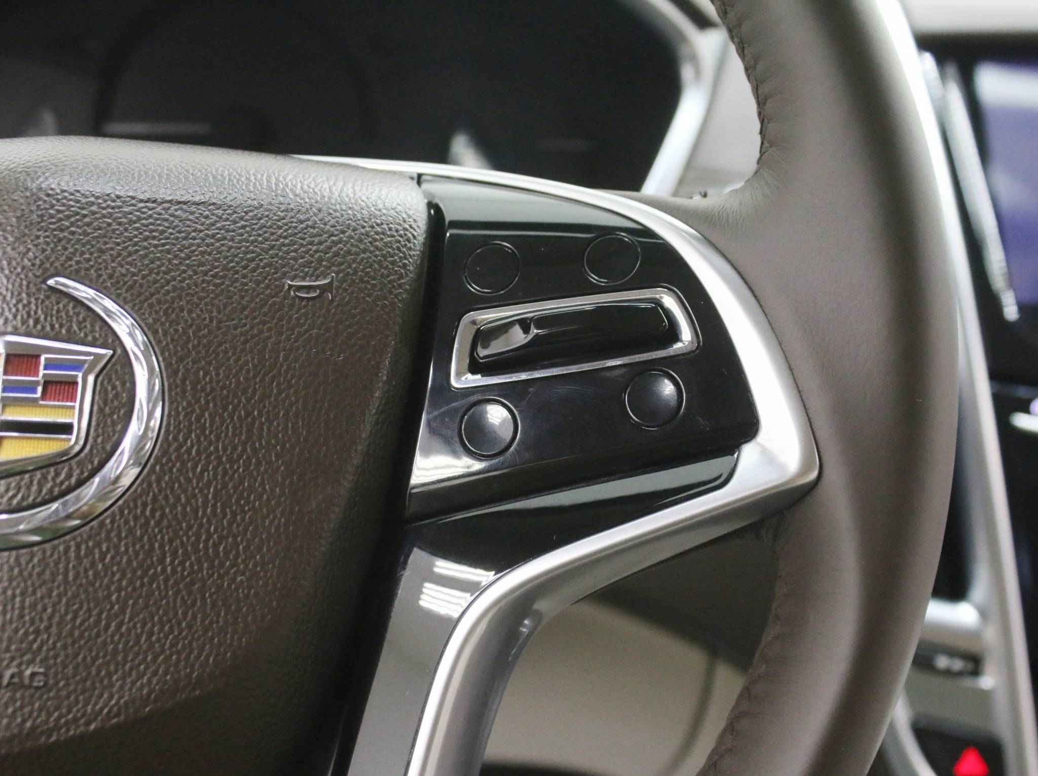 Cadillac SRX, II Рестайлинг