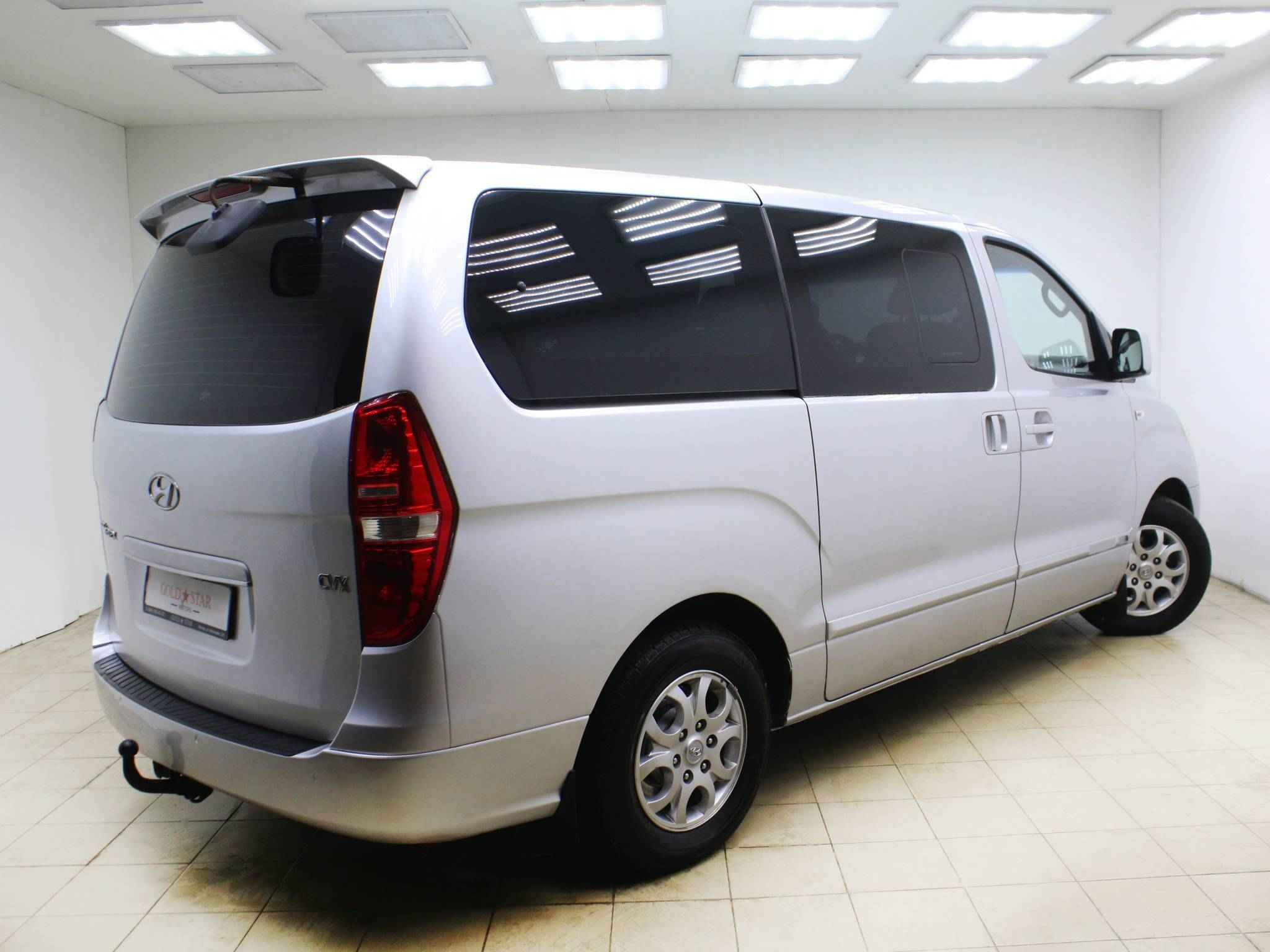 Hyundai Grand Starex, I