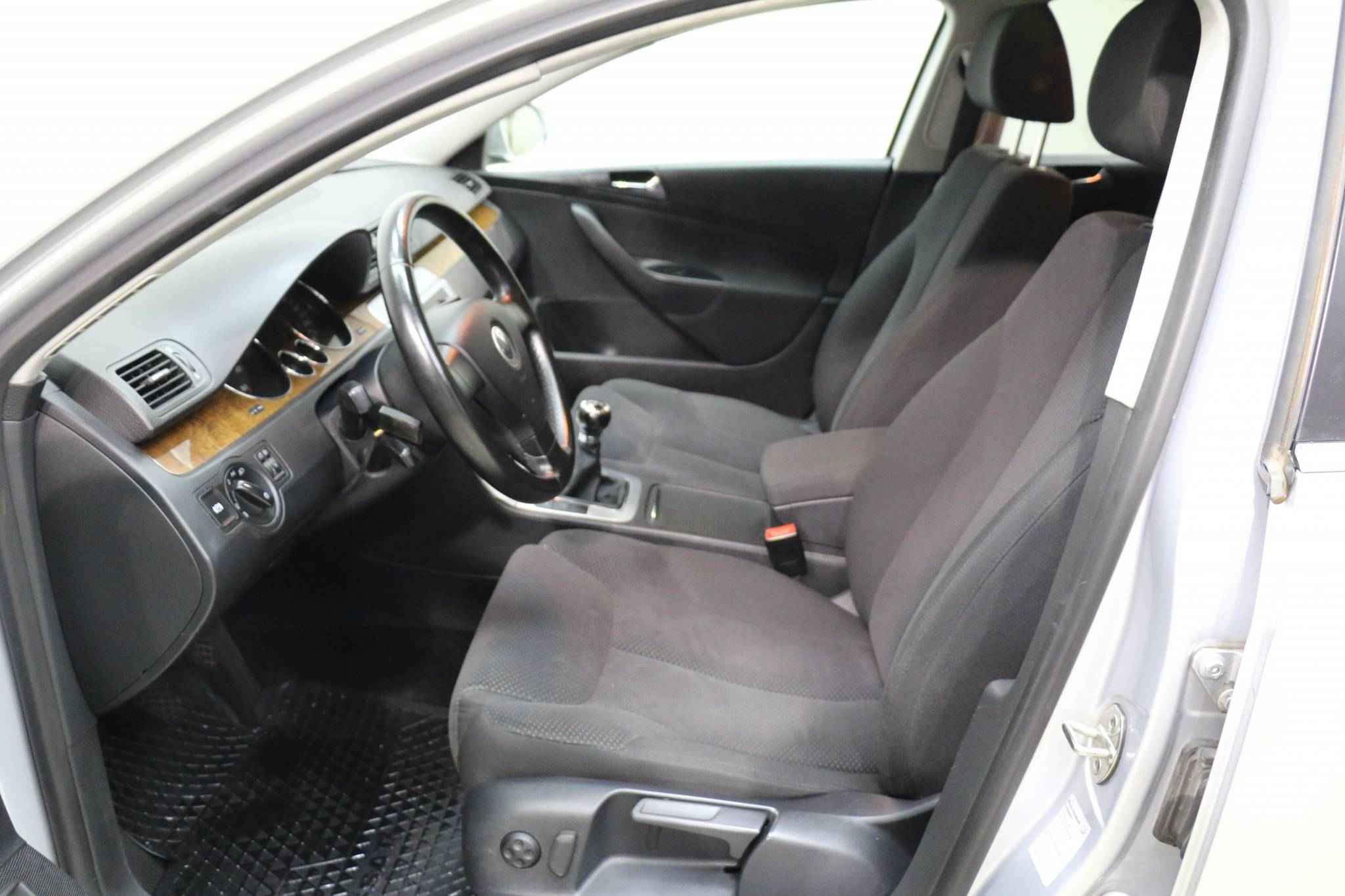 Volkswagen Passat, B6