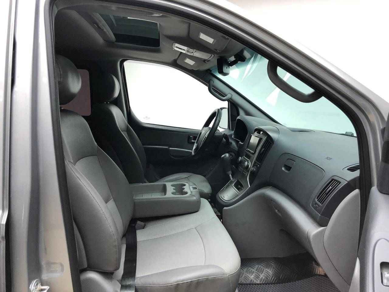 Hyundai Grand Starex, I