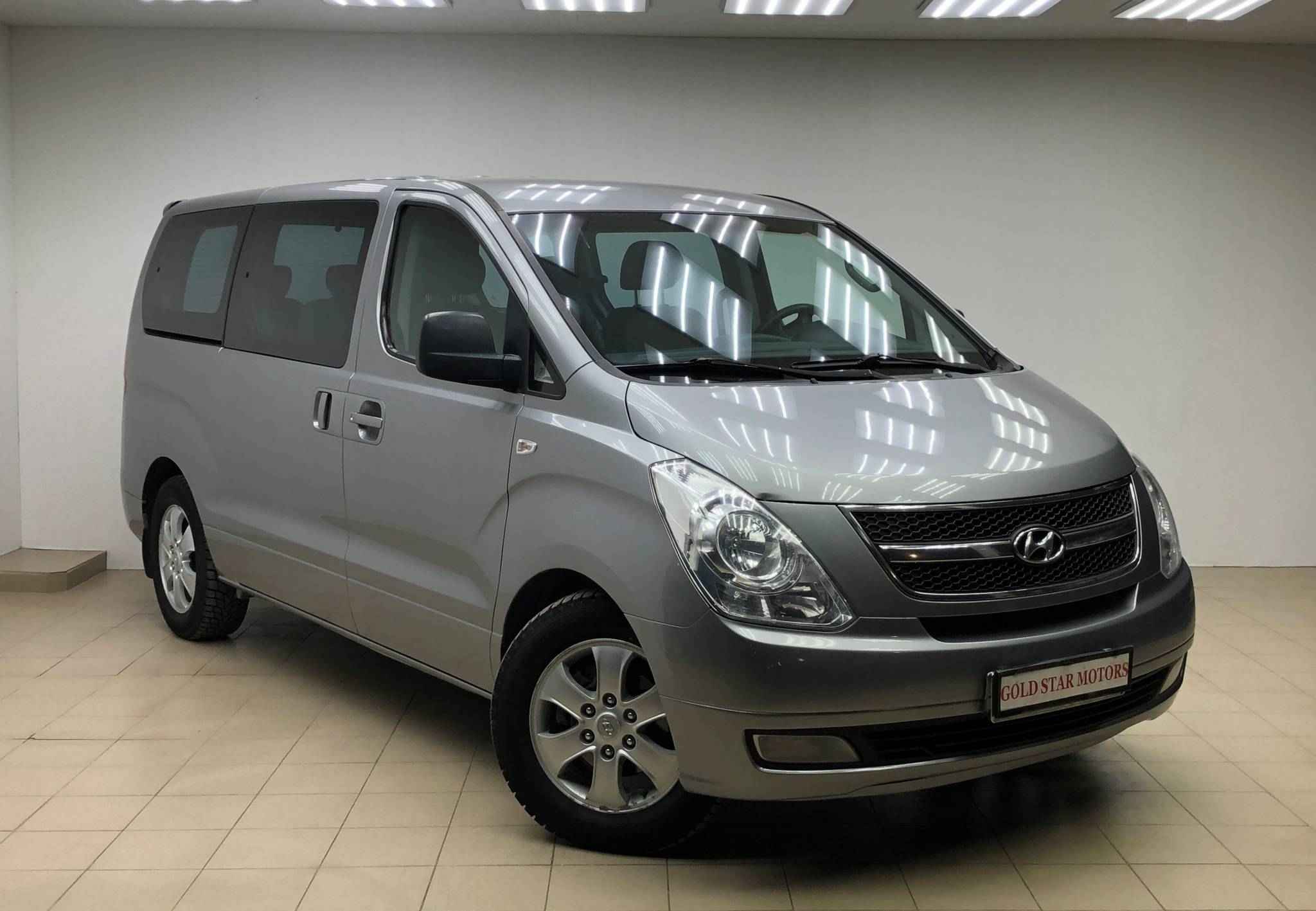 Hyundai Grand Starex, I