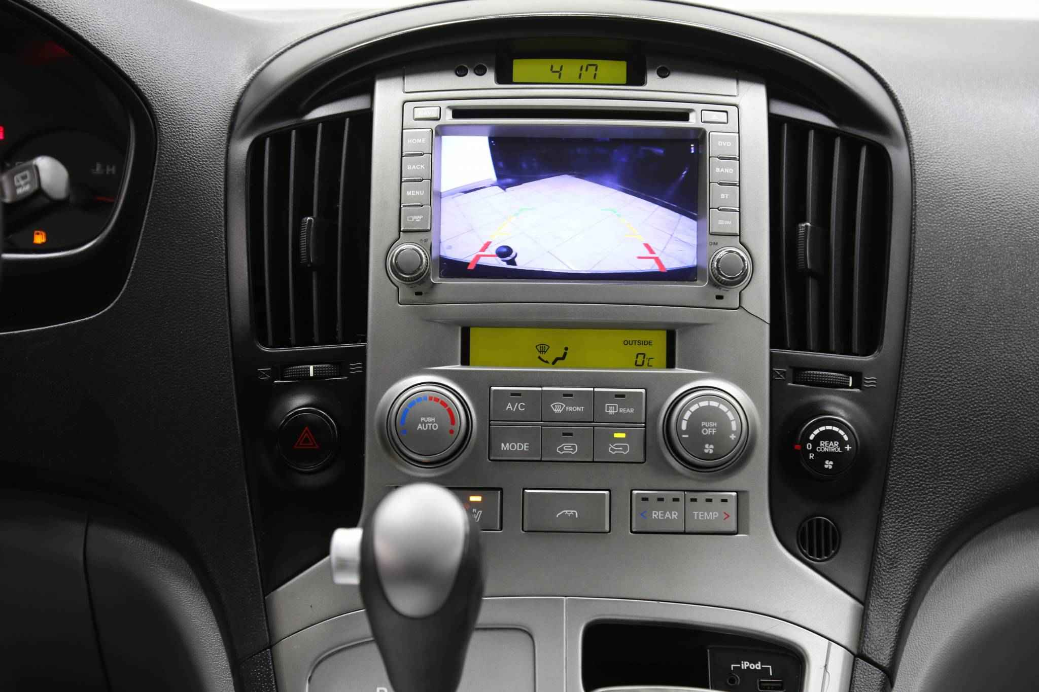 Hyundai Grand Starex, I