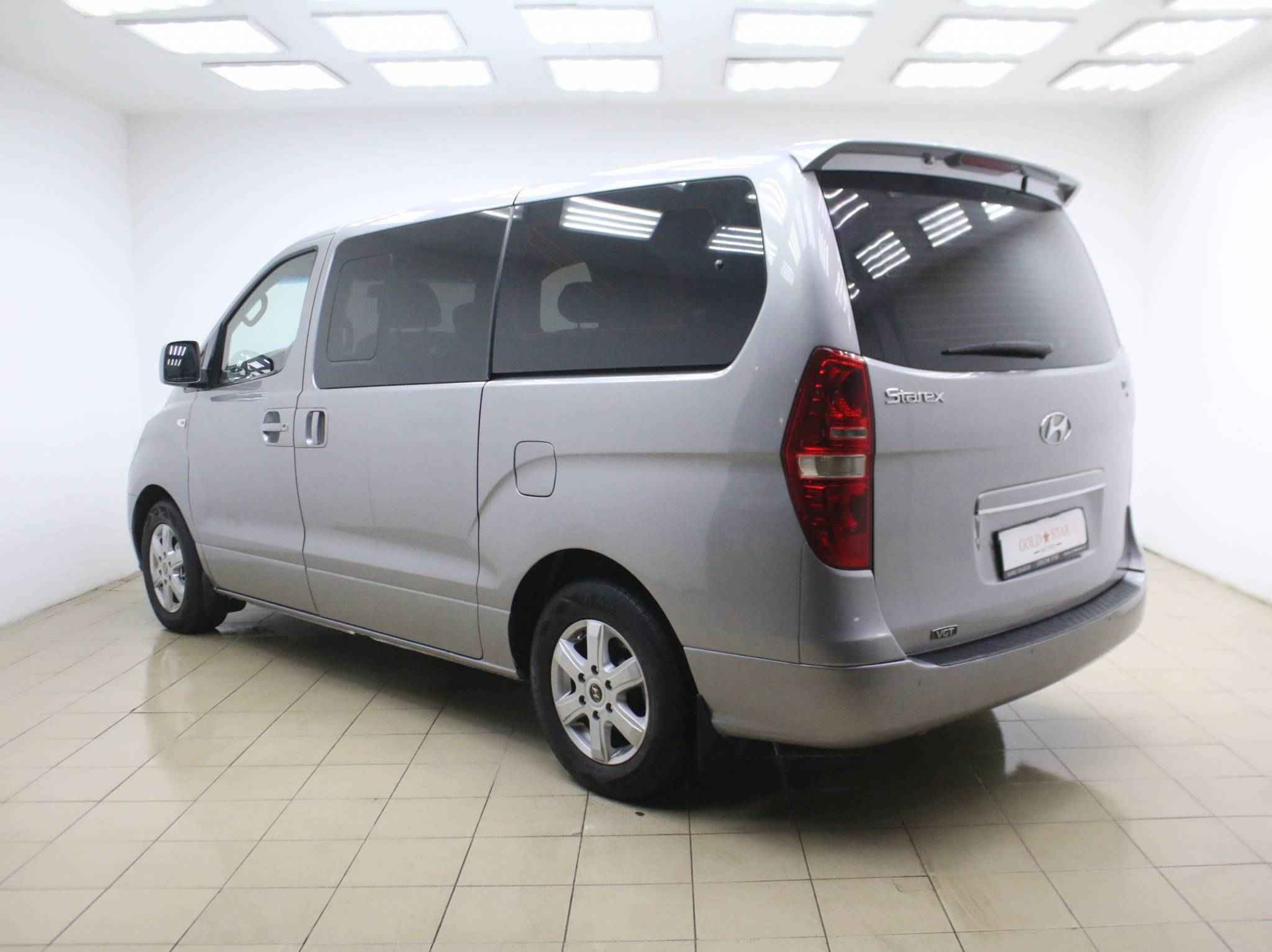 Hyundai Grand Starex, I