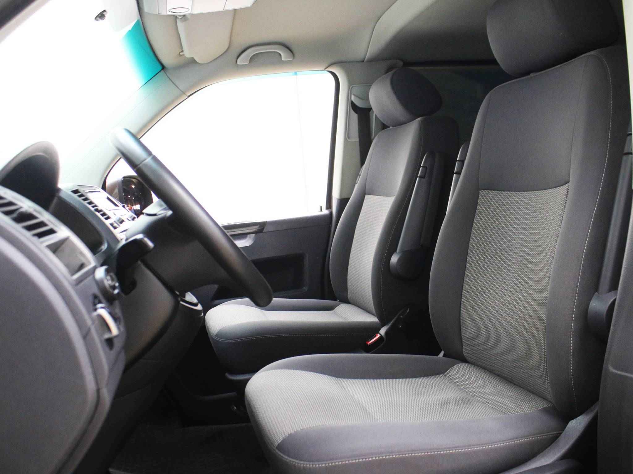 Volkswagen Caravelle, T5 Рестайлинг