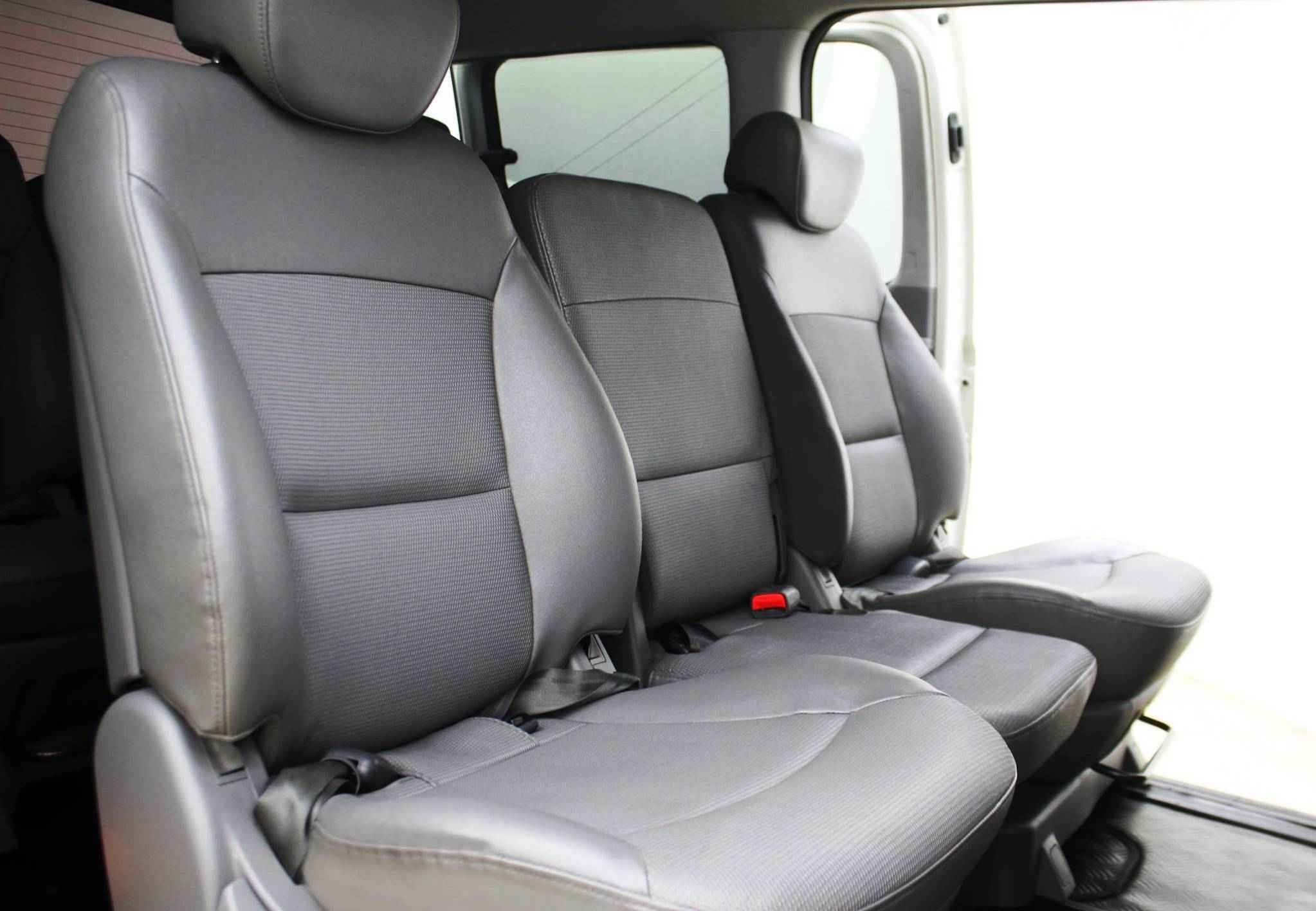 Hyundai Grand Starex, I