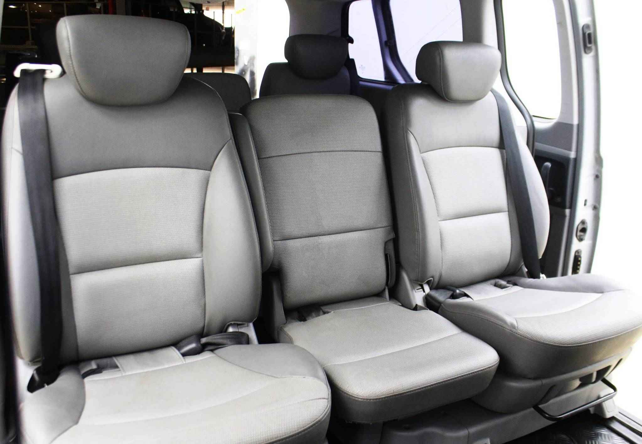 Hyundai Grand Starex, I