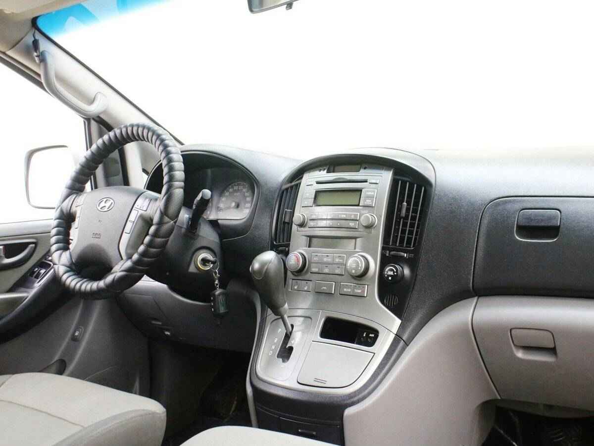 Hyundai Grand Starex, I