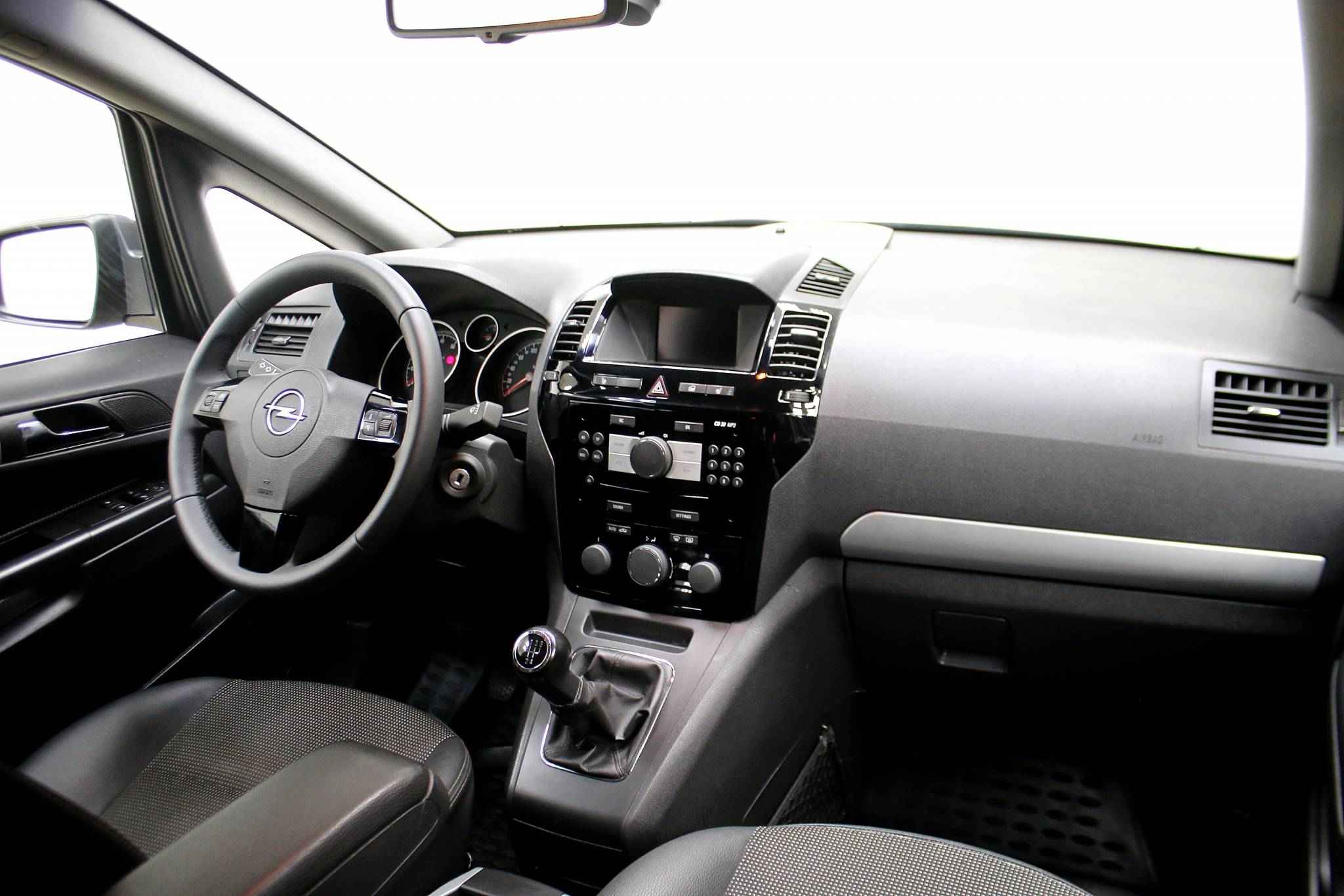 Opel Zafira, B Рестайлинг