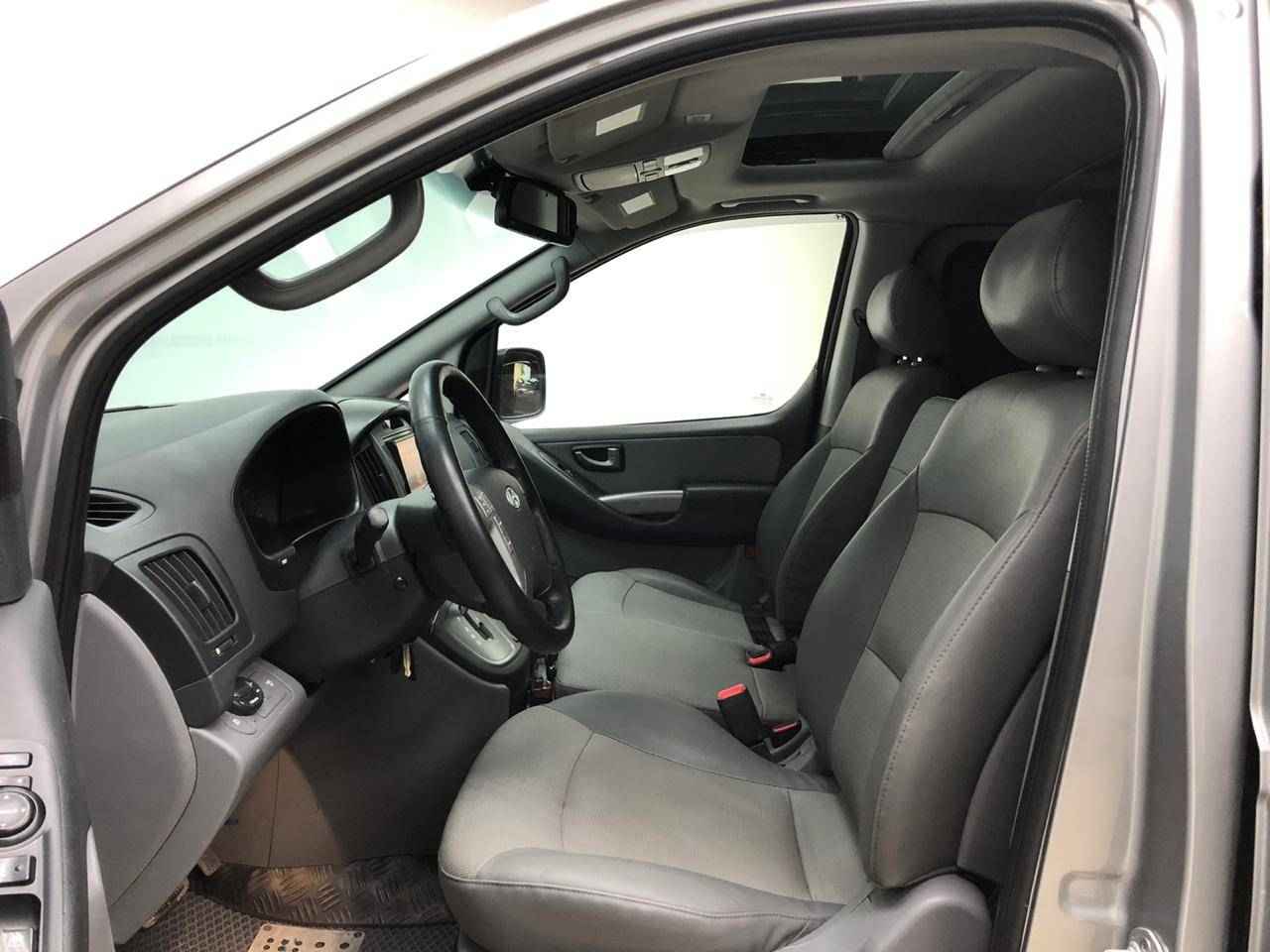 Hyundai Grand Starex, I