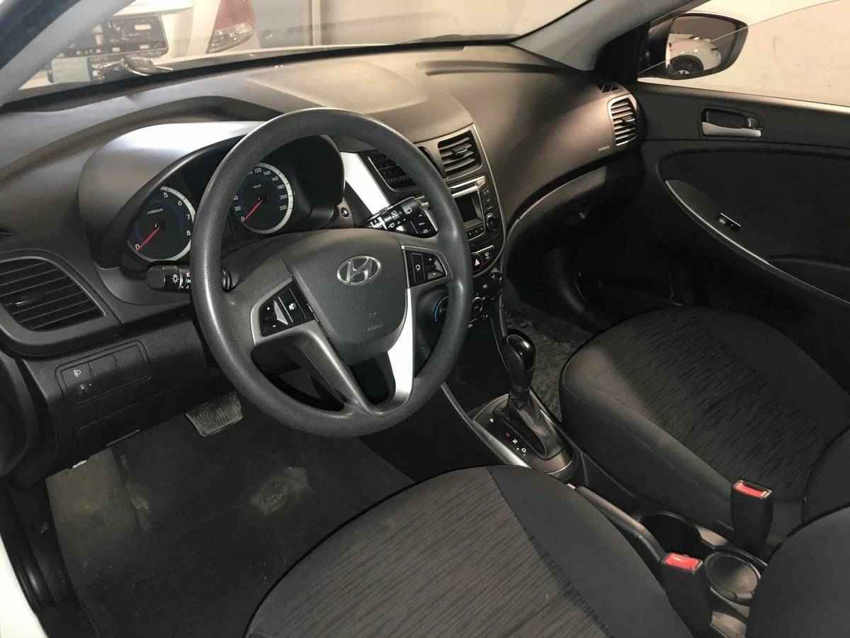 Hyundai Solaris, I Рестайлинг