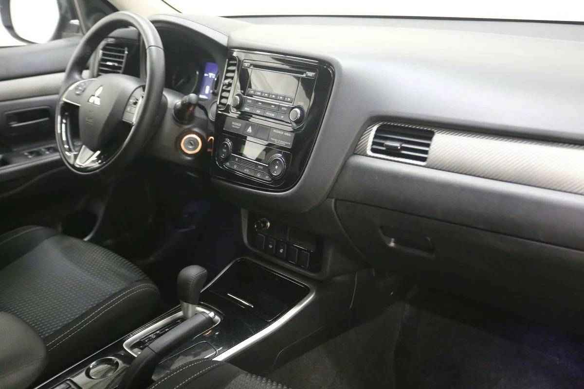 Mitsubishi Outlander, III Рестайлинг 2