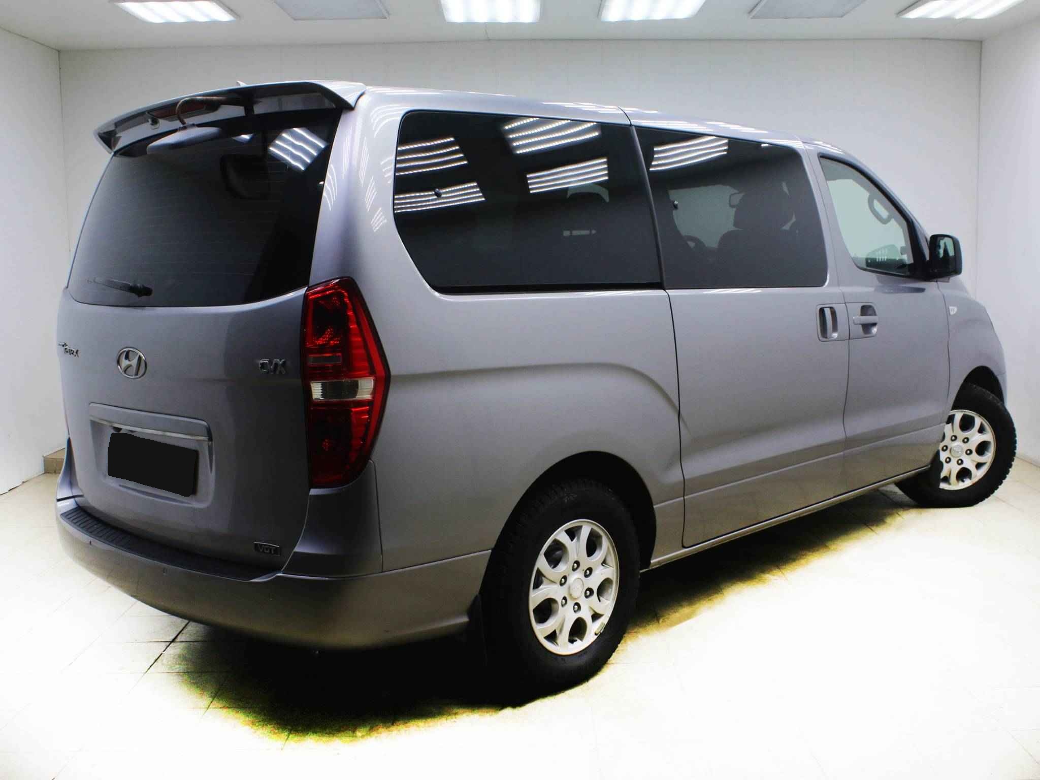 Hyundai Grand Starex, I