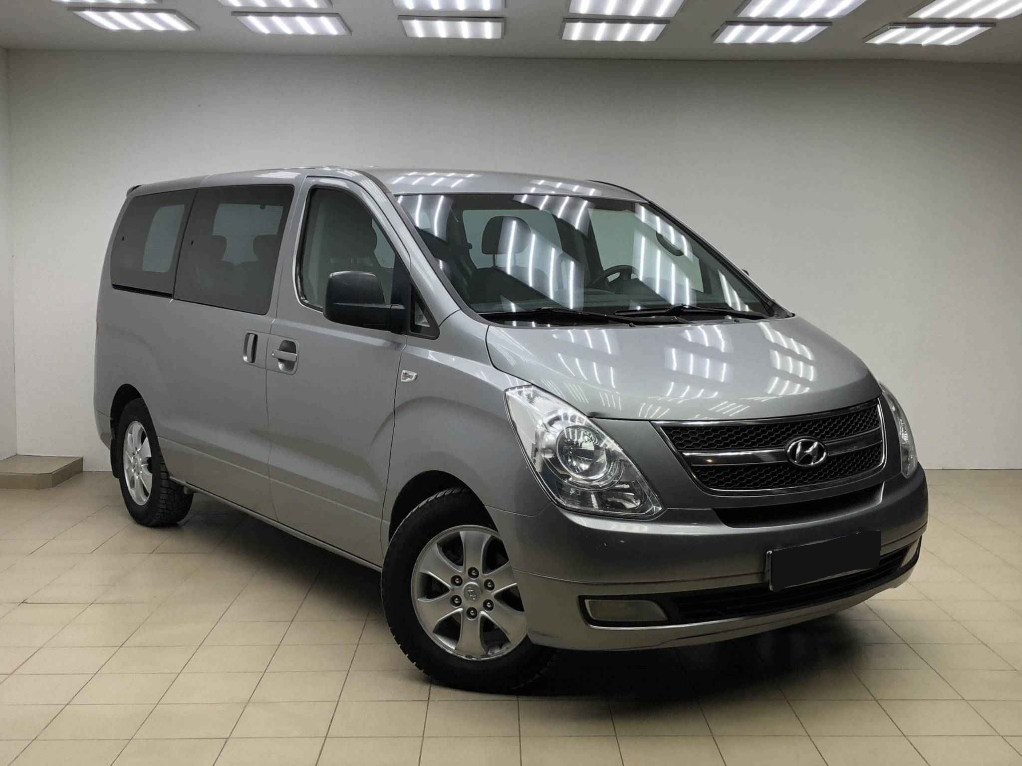 Hyundai Grand Starex, I