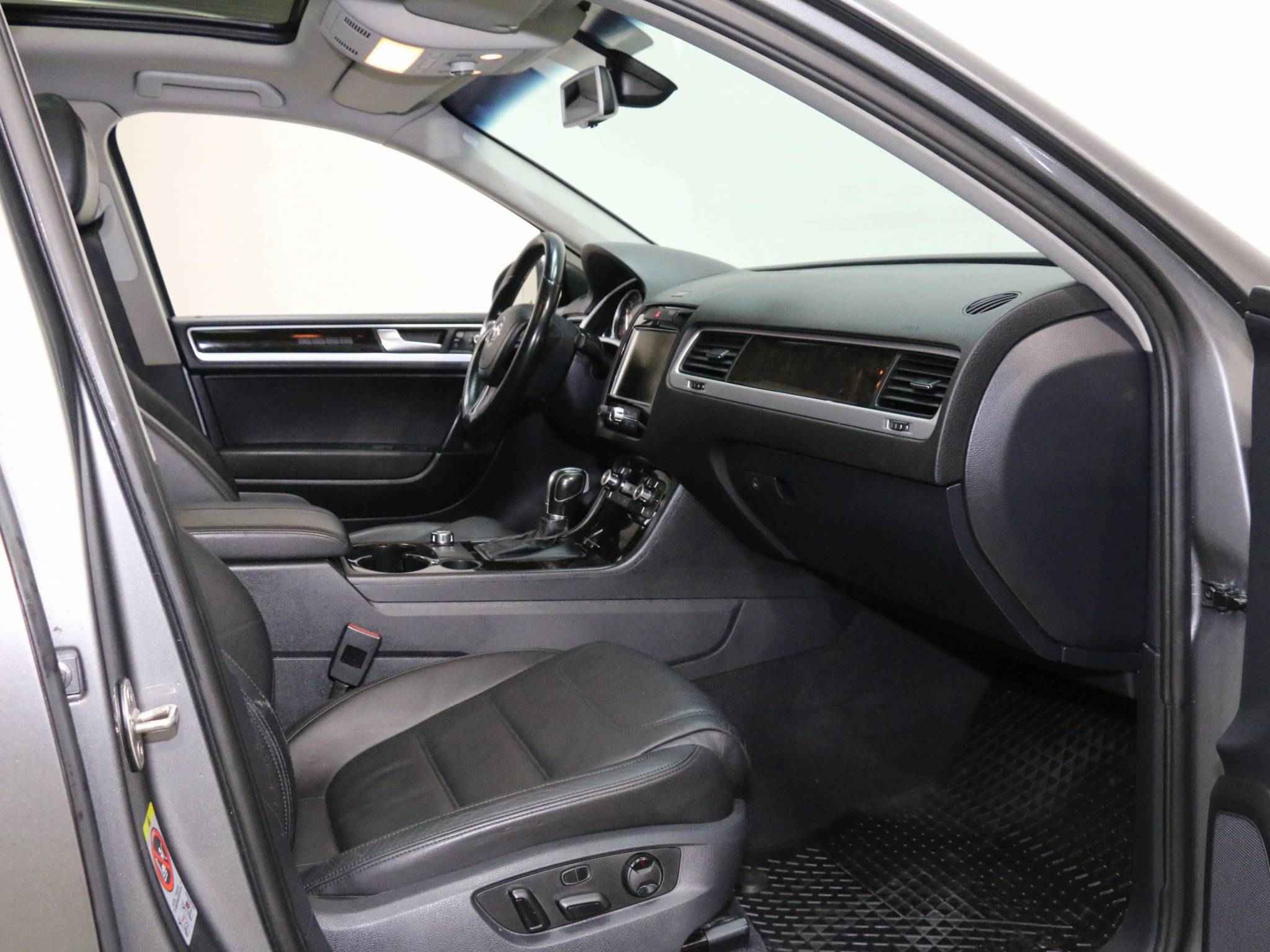 Volkswagen Touareg, II