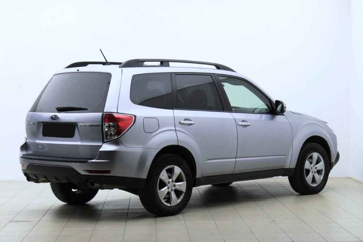 Subaru Forester, III