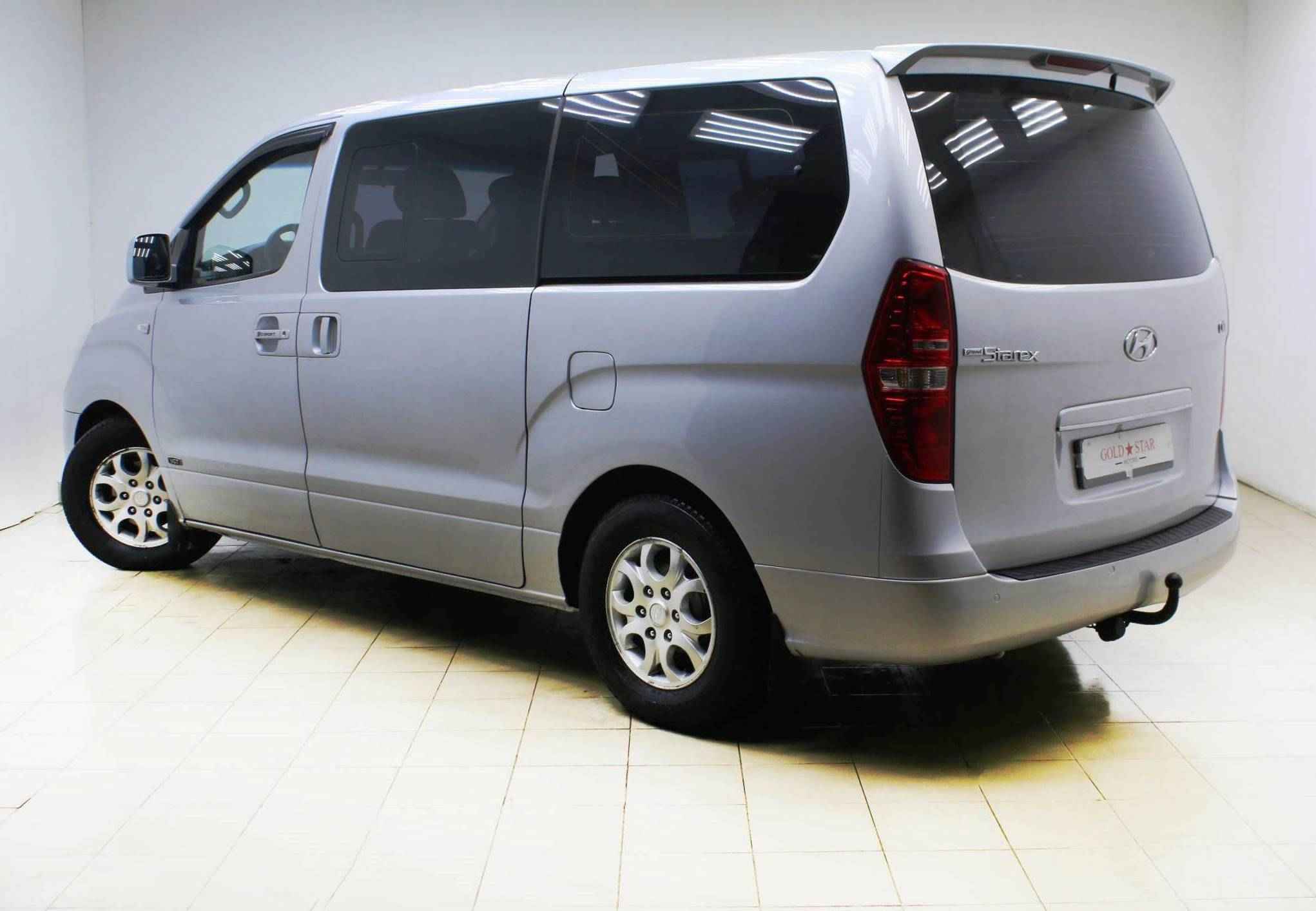 Hyundai Grand Starex, I