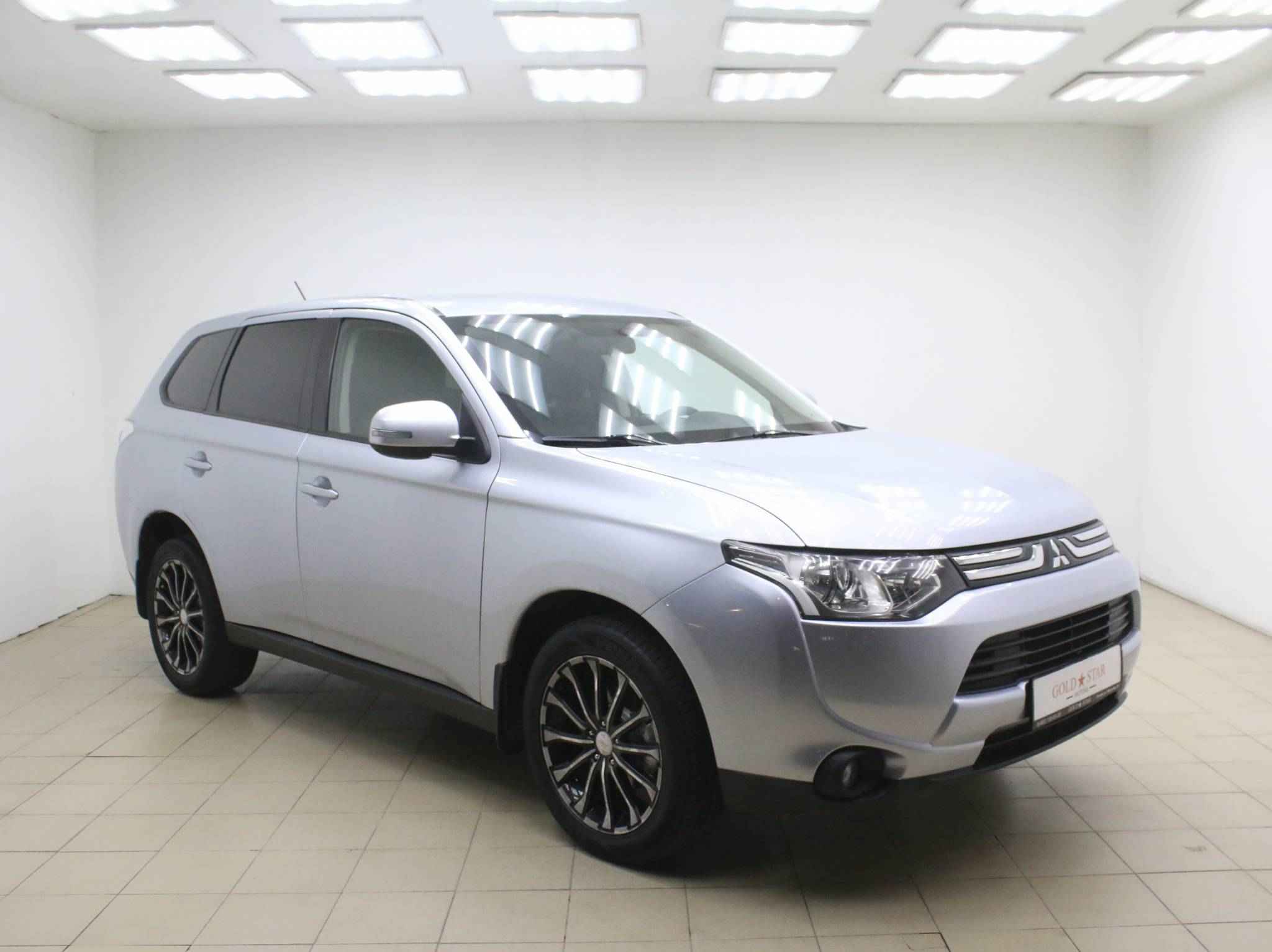 Mitsubishi Outlander, III