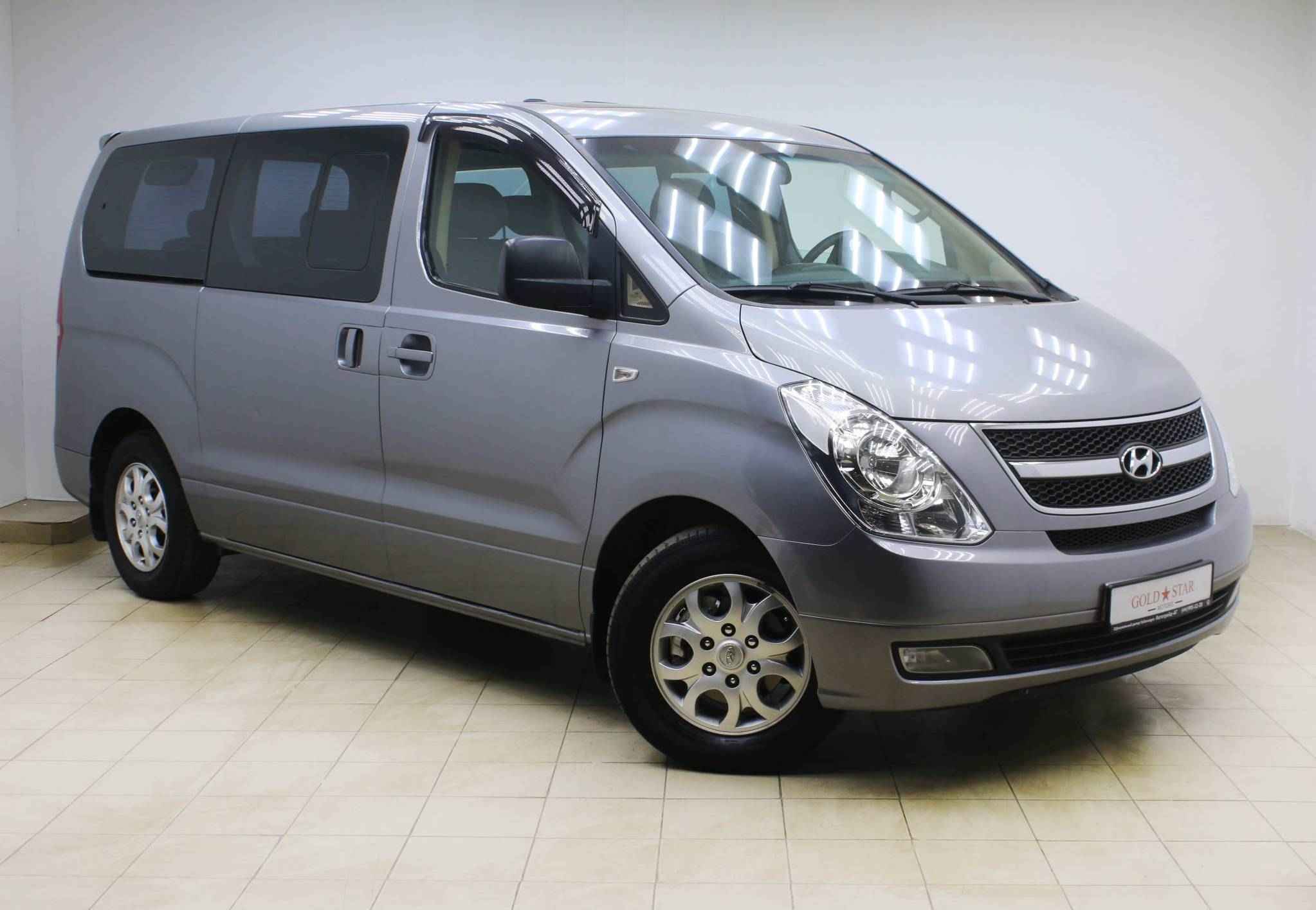 Hyundai Grand Starex, I