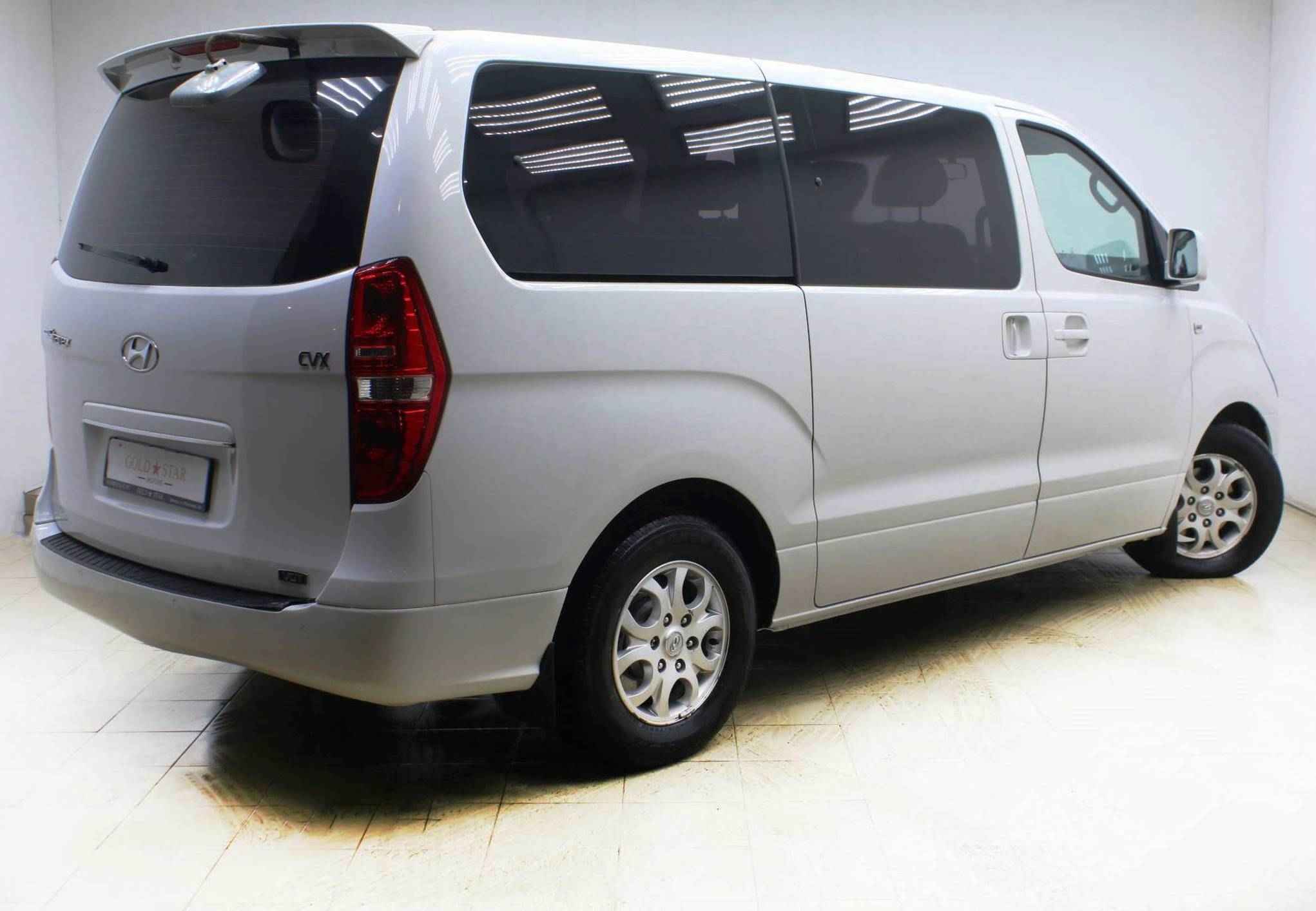 Hyundai Grand Starex, I