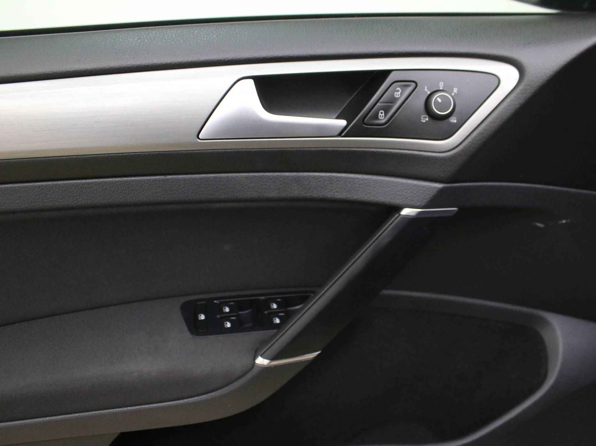 Volkswagen Golf, VII