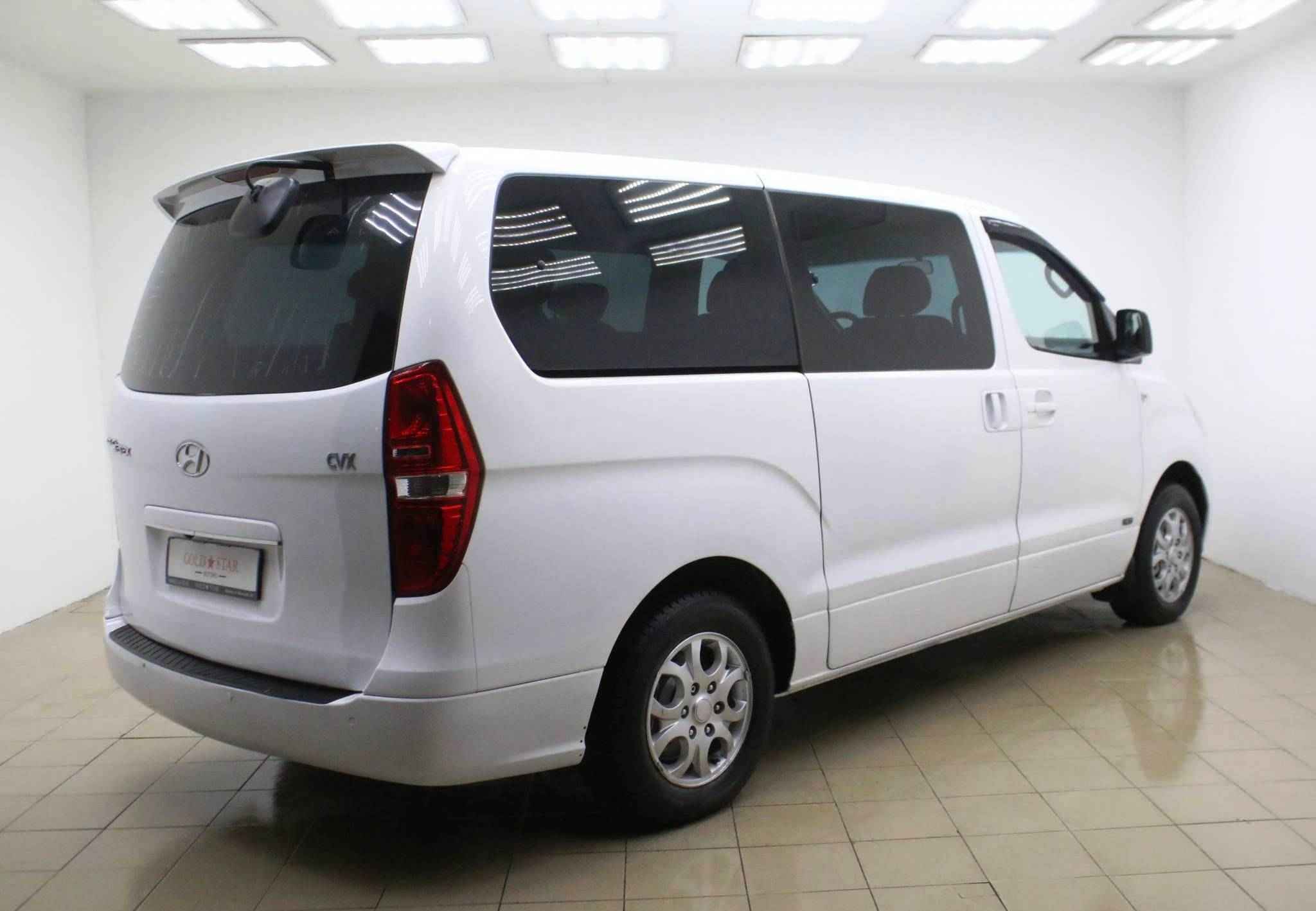 Hyundai Grand Starex, I