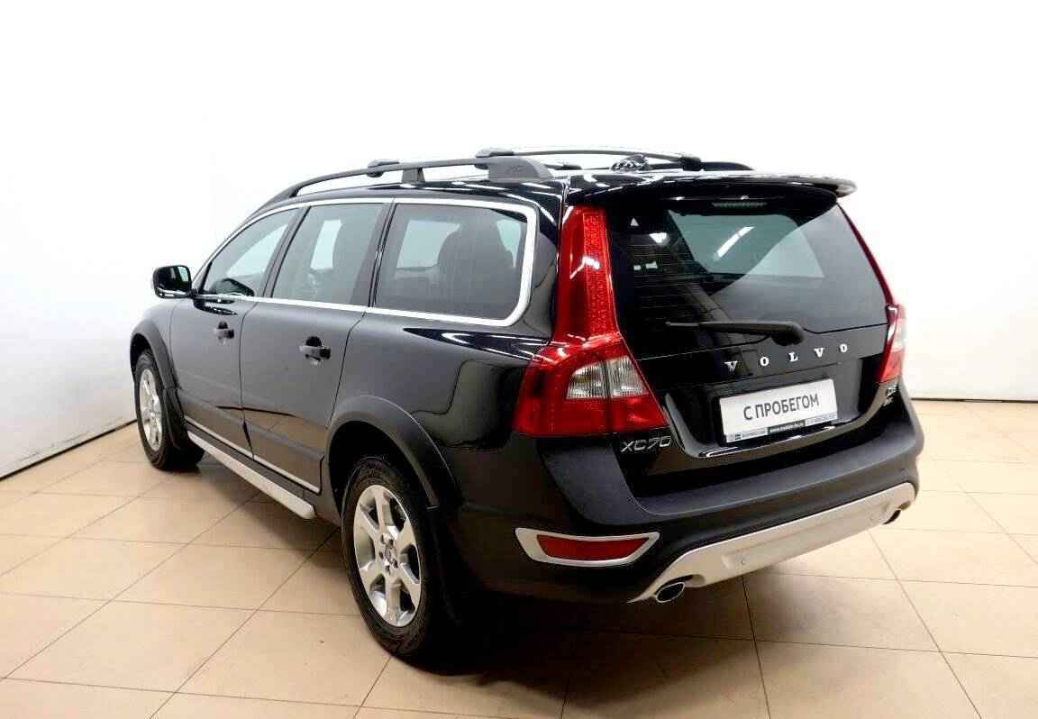 Volvo XC70, II