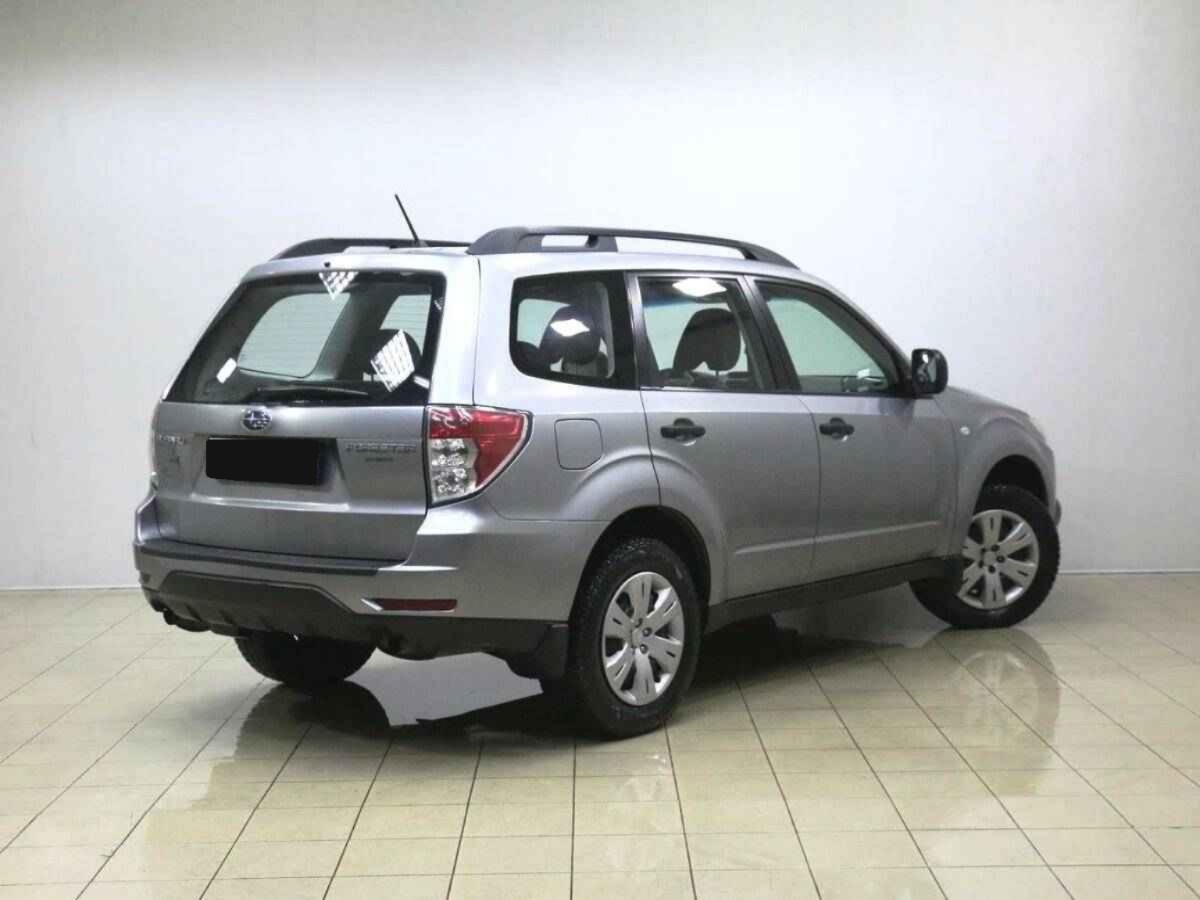 Subaru Forester, III