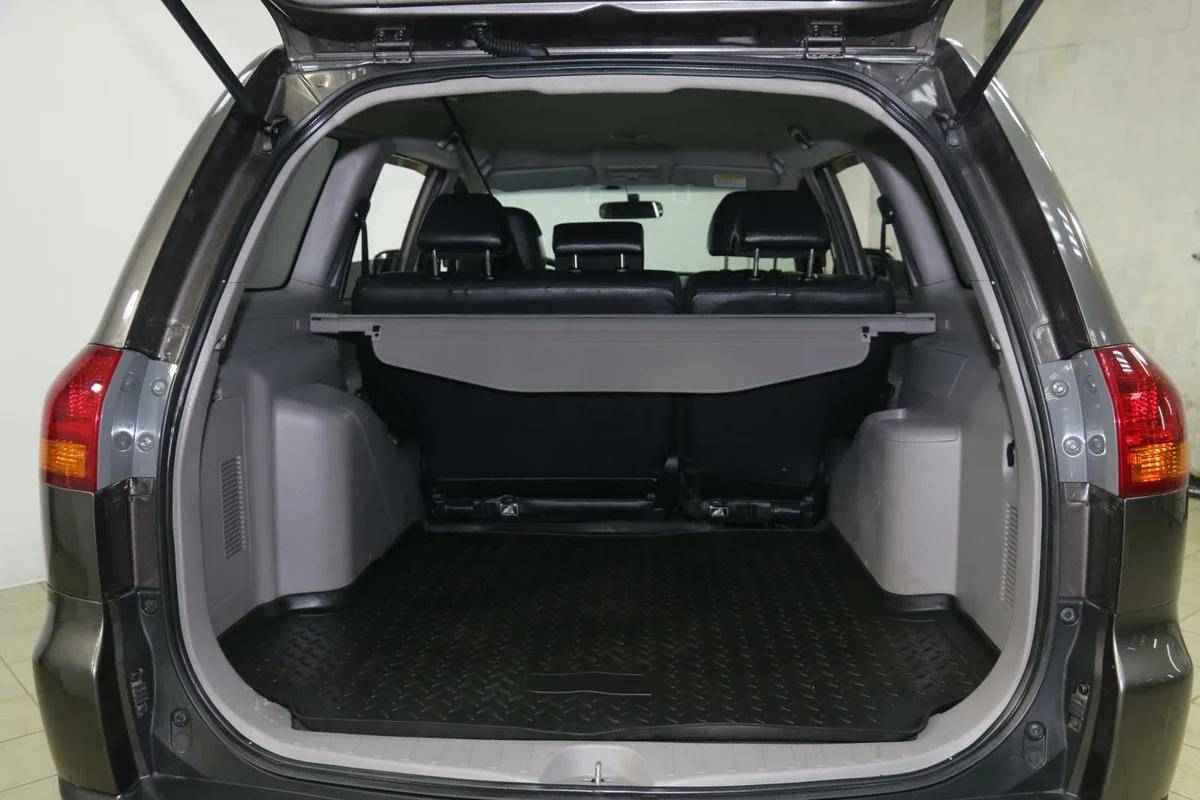 Mitsubishi Pajero Sport, II