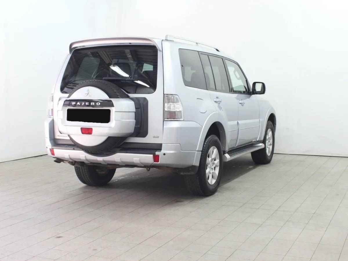Mitsubishi Pajero, IV