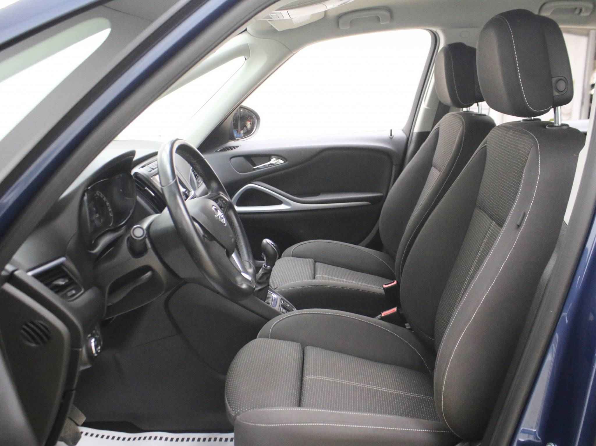 Opel Zafira, C Рестайлинг