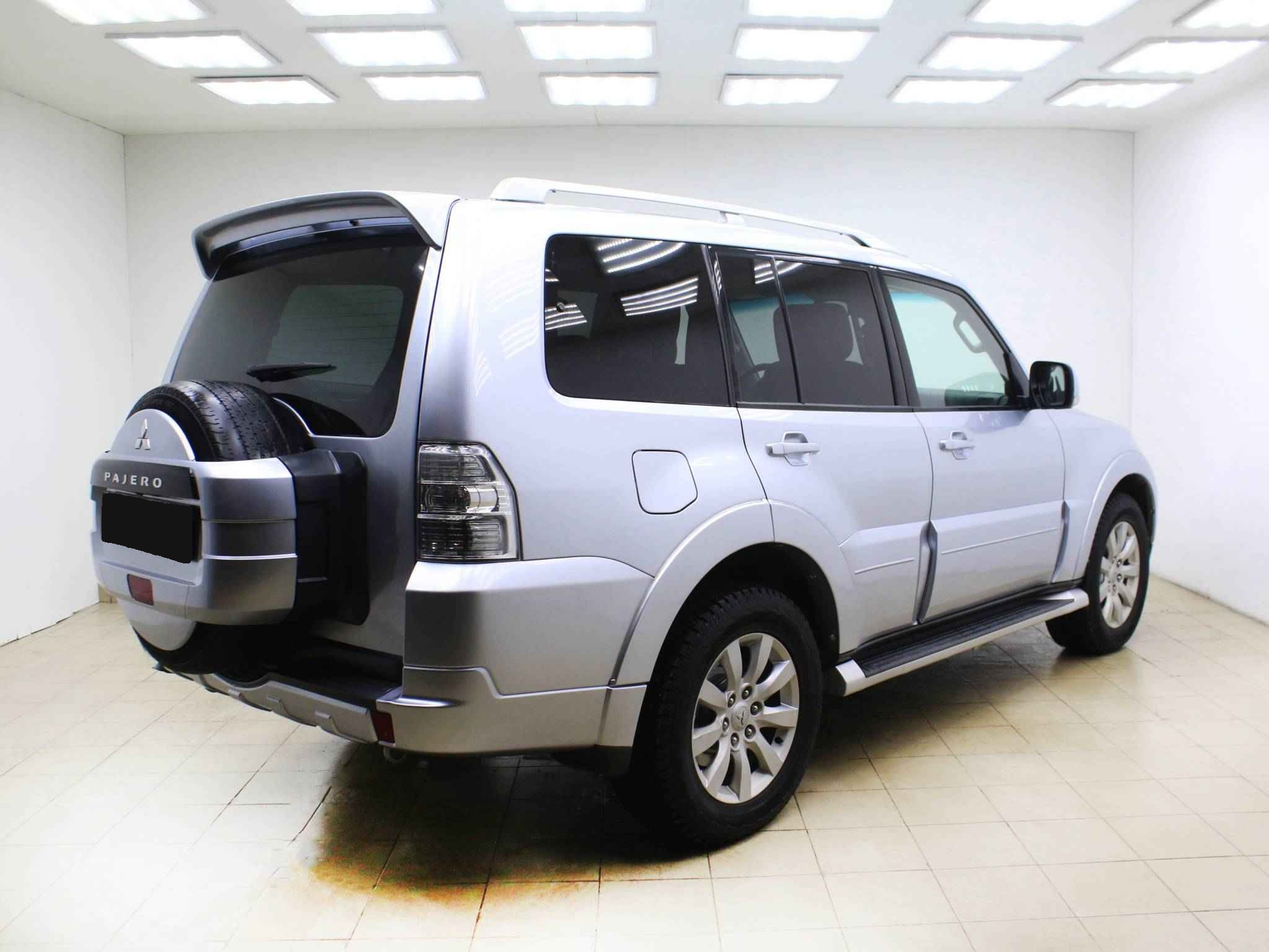 Mitsubishi Pajero, IV