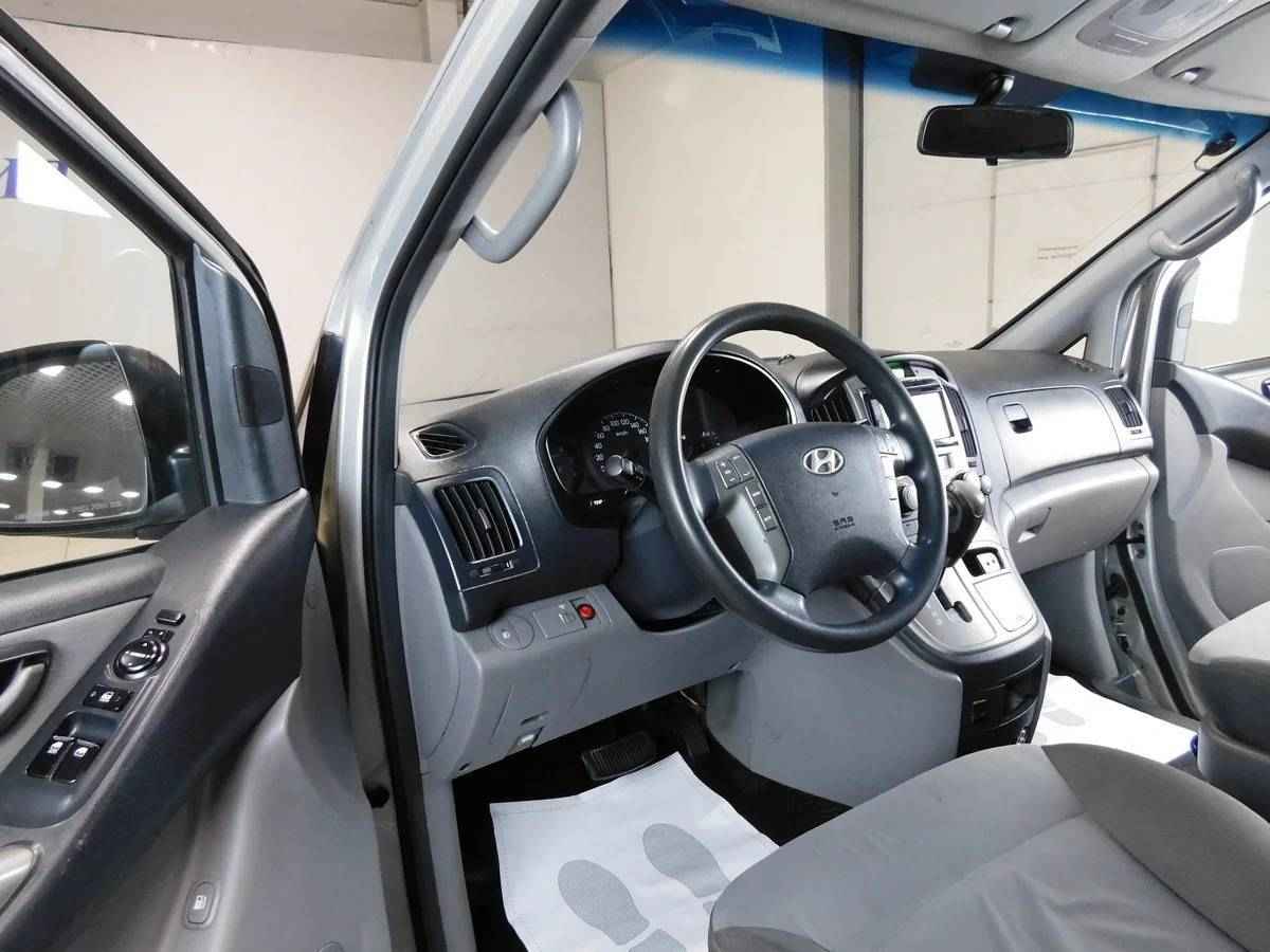 Hyundai Grand Starex, I