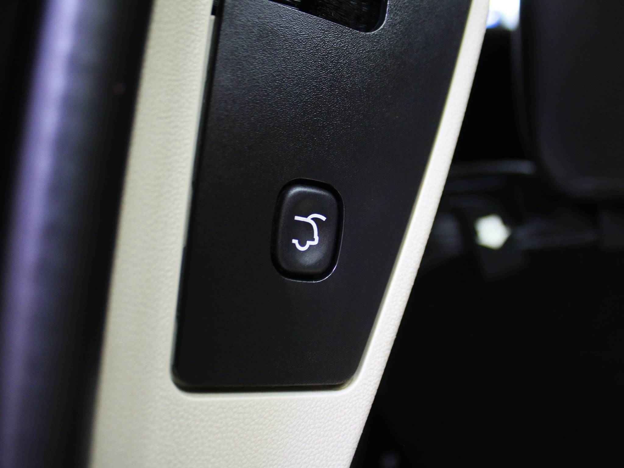 Chrysler Town & Country, V Рестайлинг