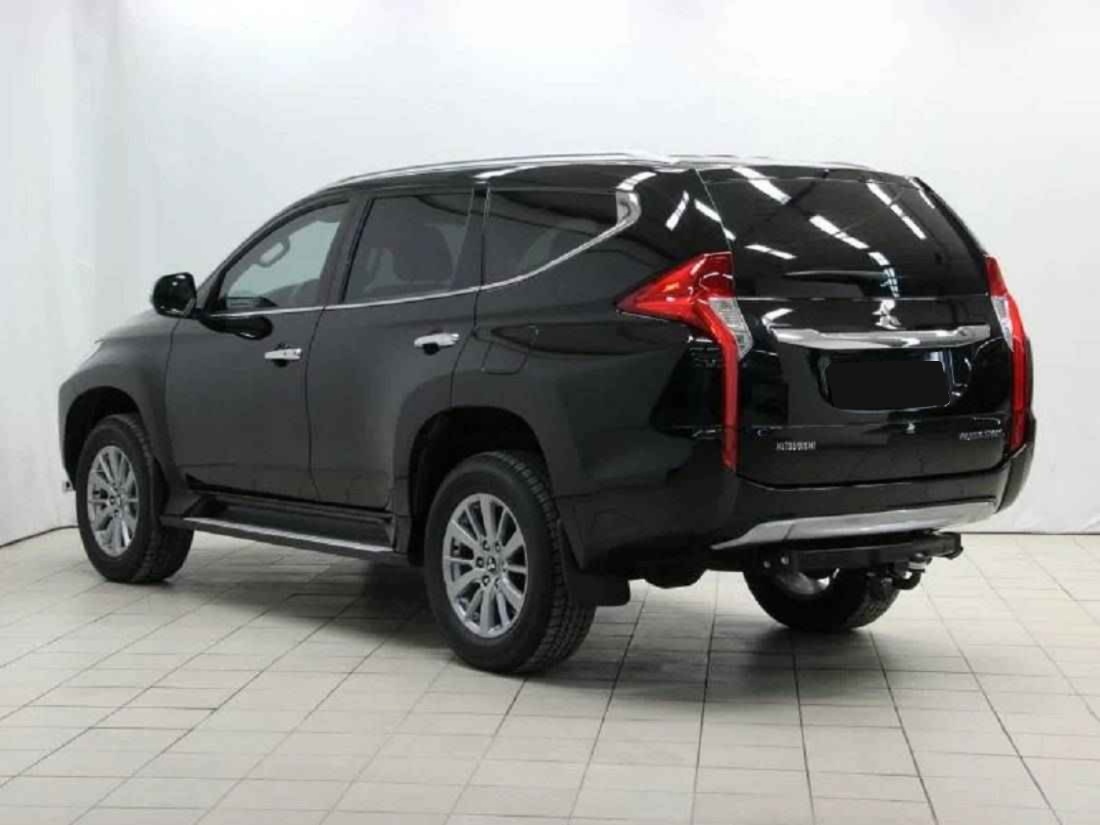 Mitsubishi Pajero Sport, III