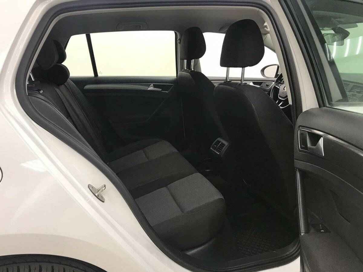 Volkswagen Golf, VII