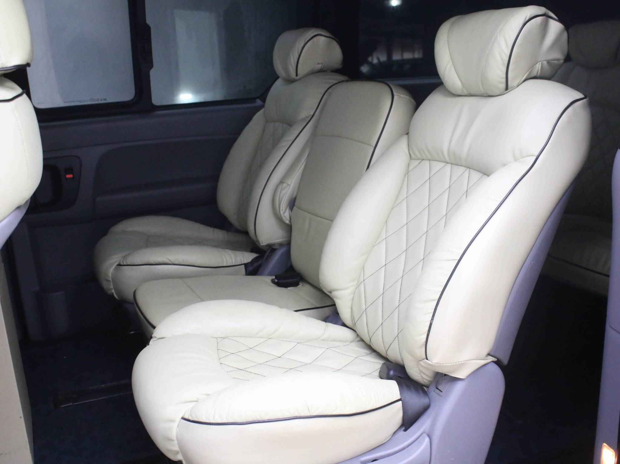 Hyundai Grand Starex, I