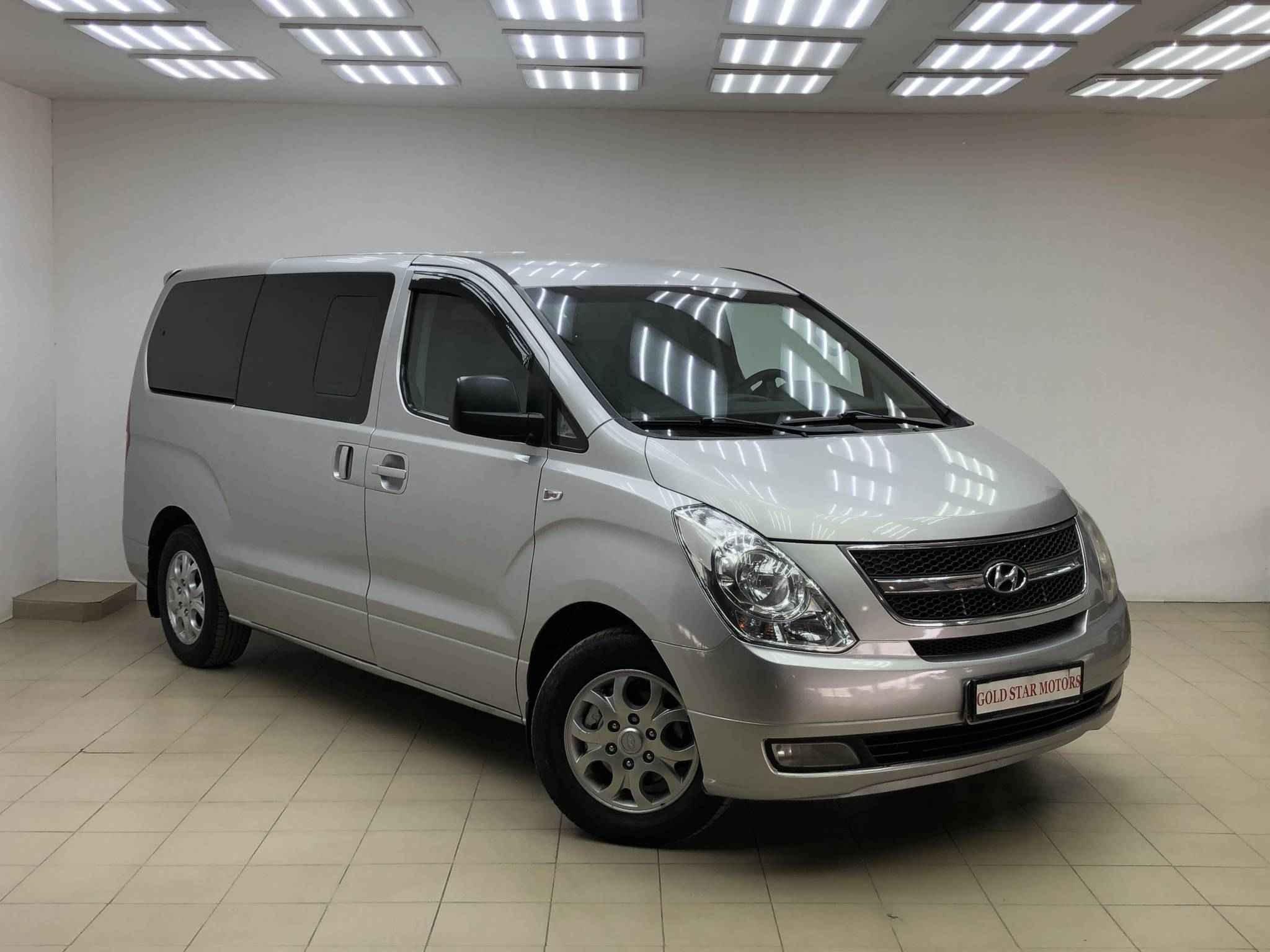 Hyundai Grand Starex, I