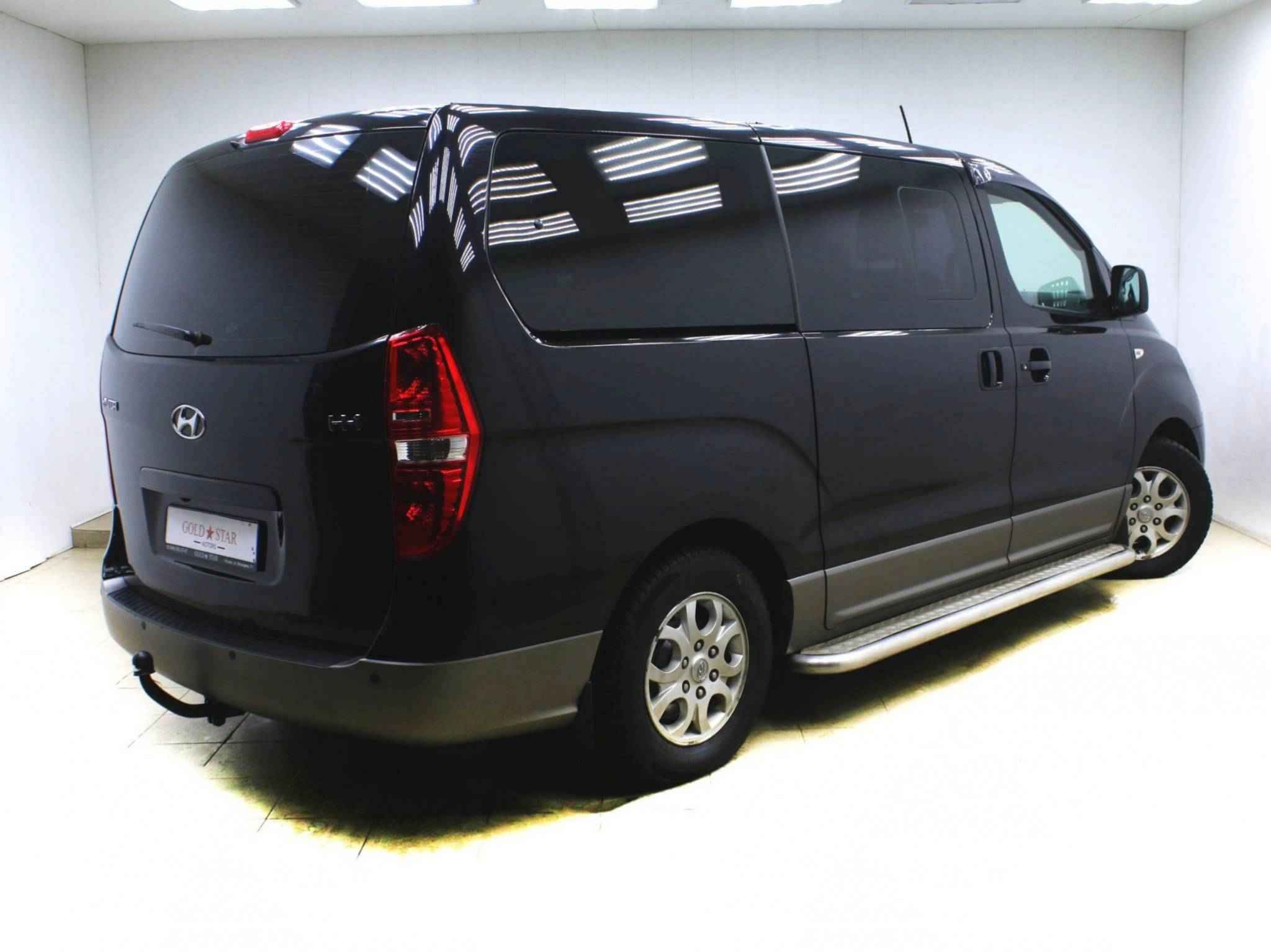 Hyundai H-1, II