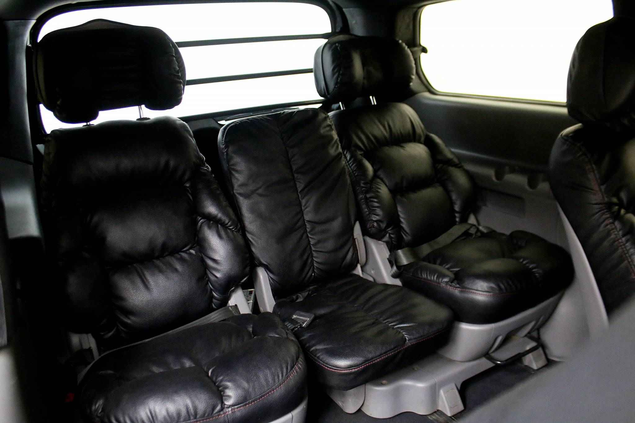 Hyundai Grand Starex, I