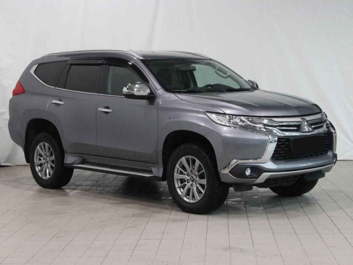 Mitsubishi Pajero Sport, III