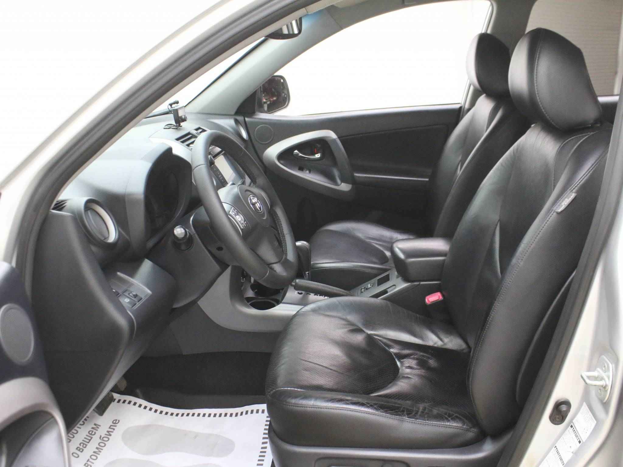 Toyota RAV4, III (XA30)